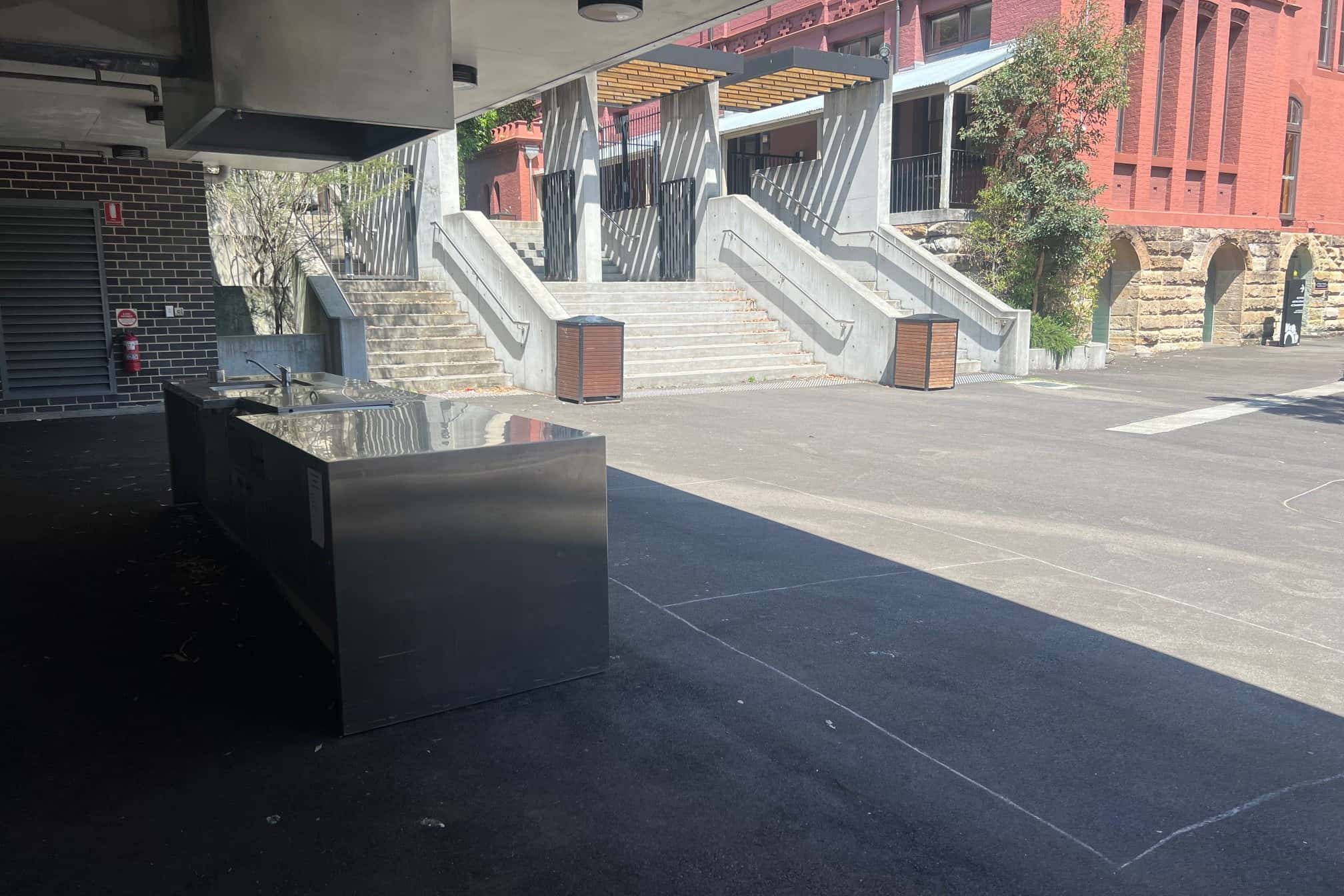 Court Yard With BBQ Area 3