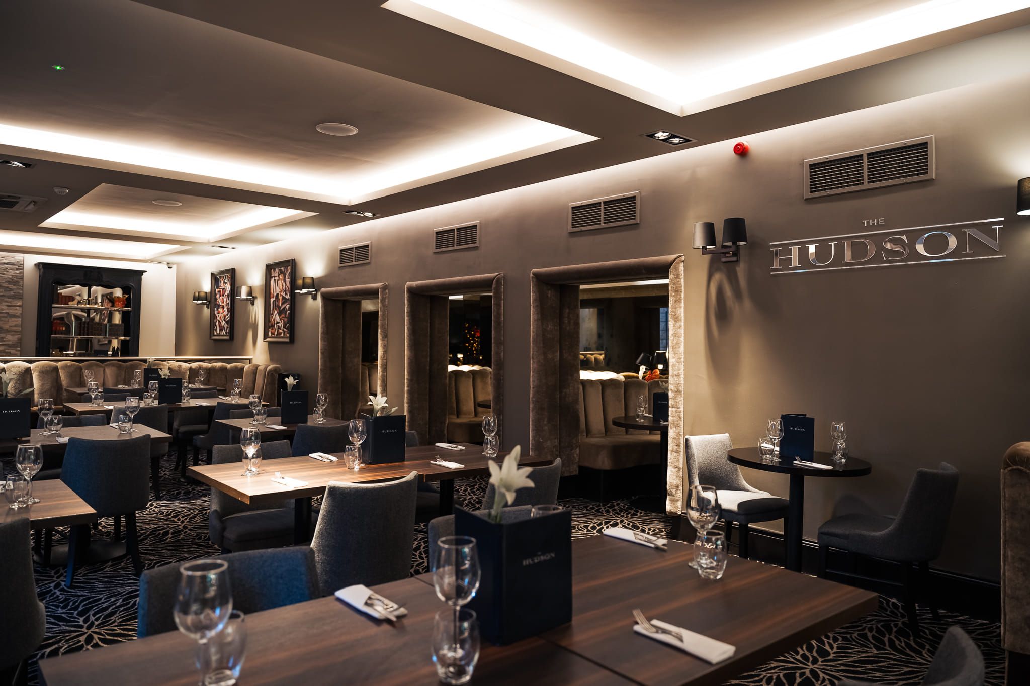 The Hudson Bar and Restaurant 2