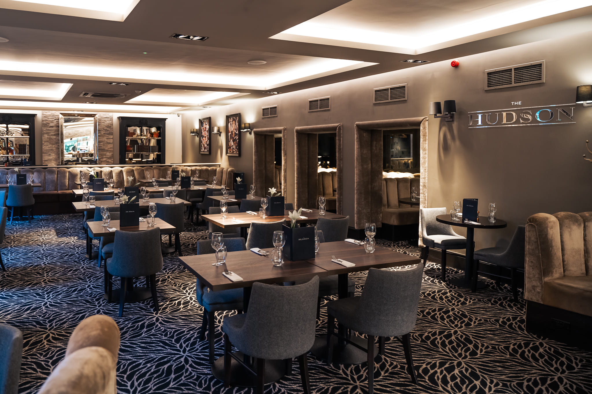 The Hudson Bar and Restaurant 6