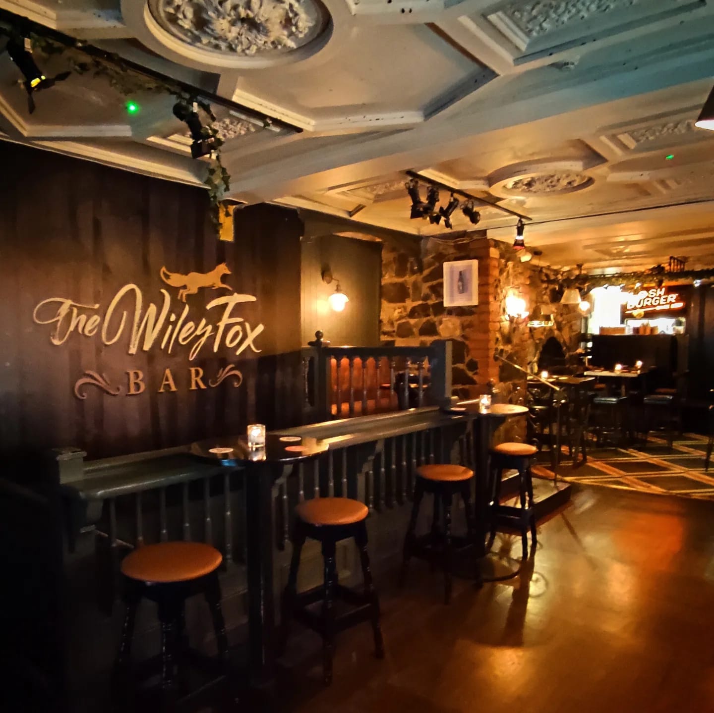 The Wiley Fox Main Bar 1