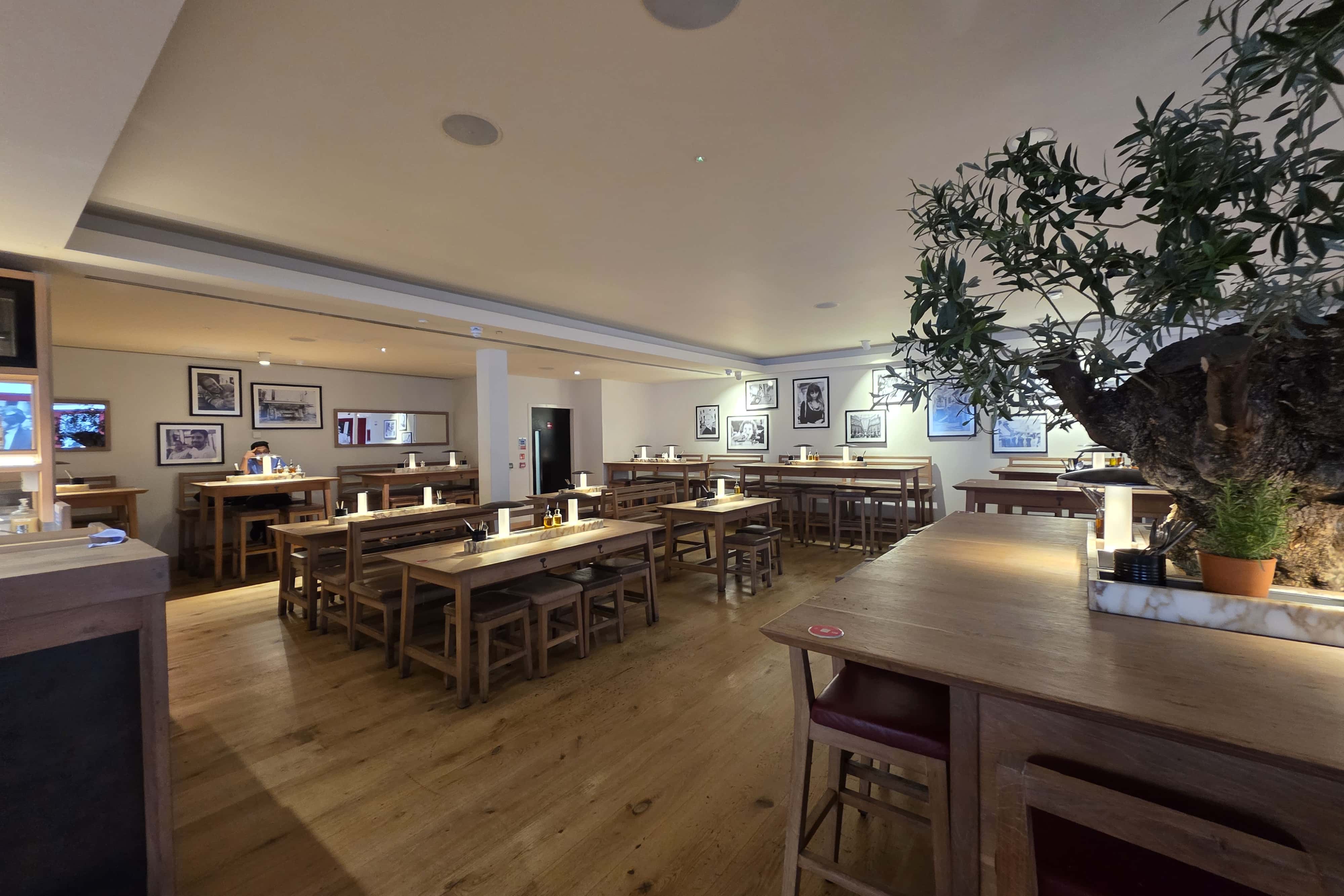 First Floor Exclusive Hire at Vapiano Great Portland Street 1