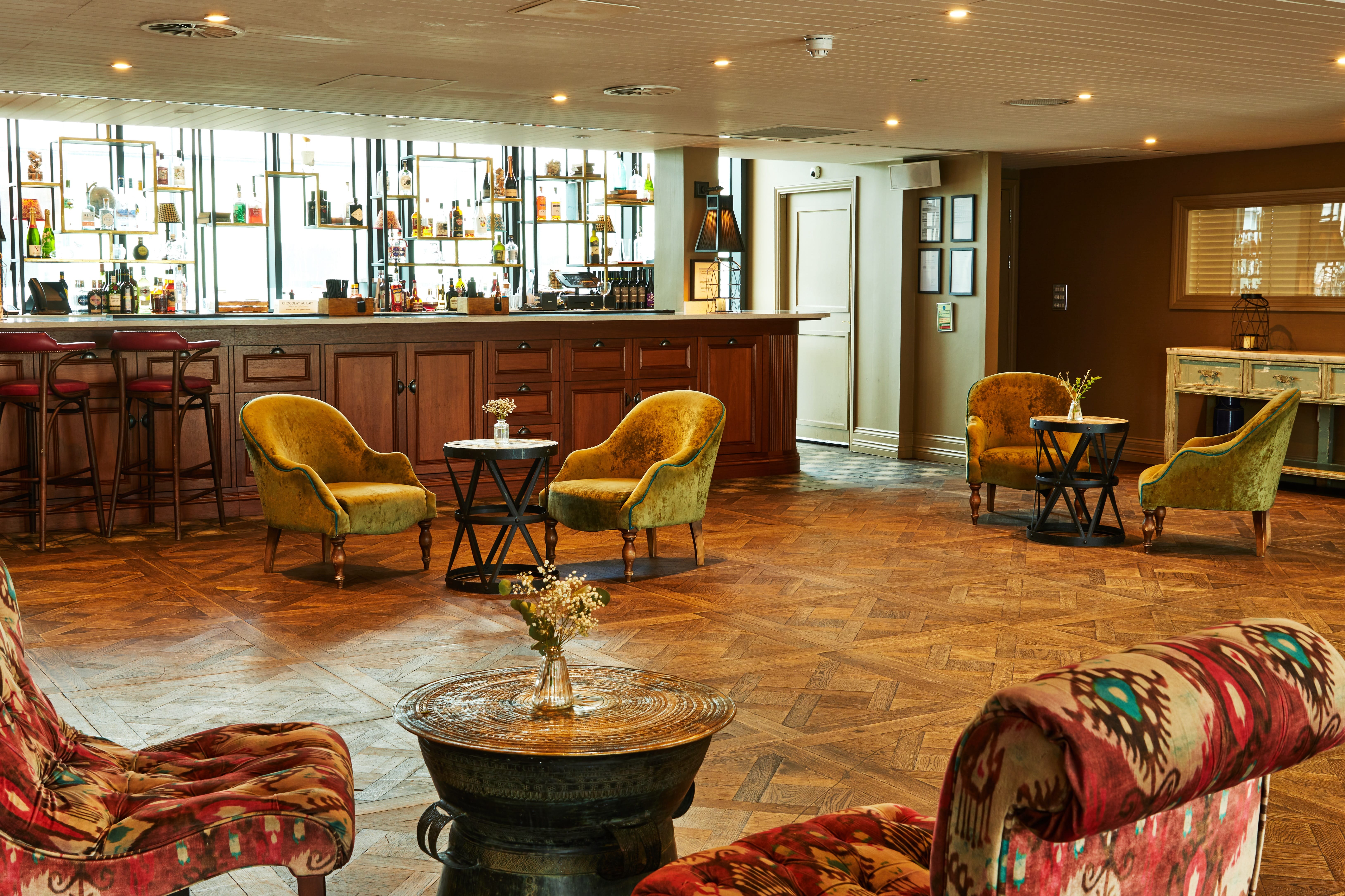 South Terrace and Lounge 4