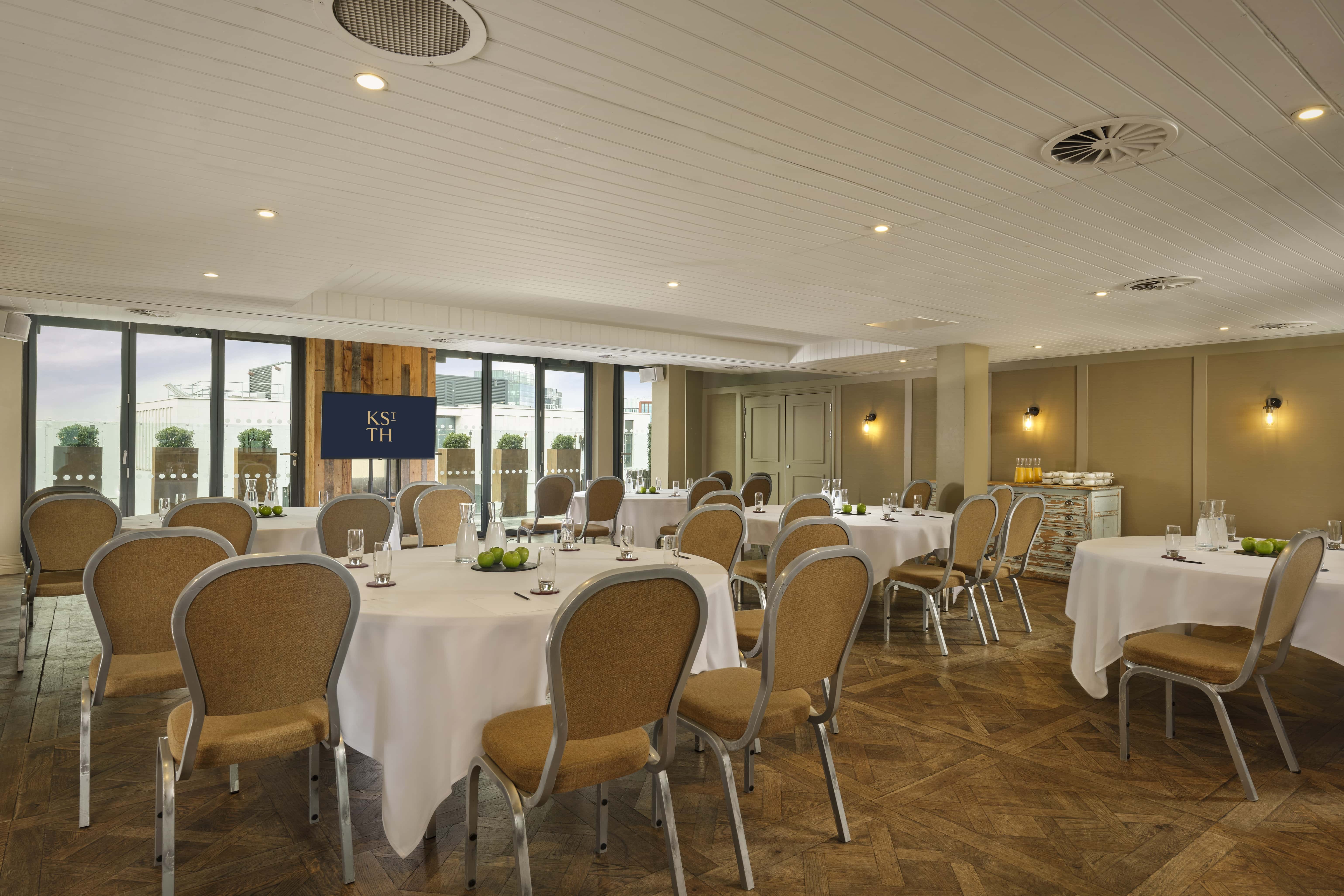 South Terrace and Lounge 2