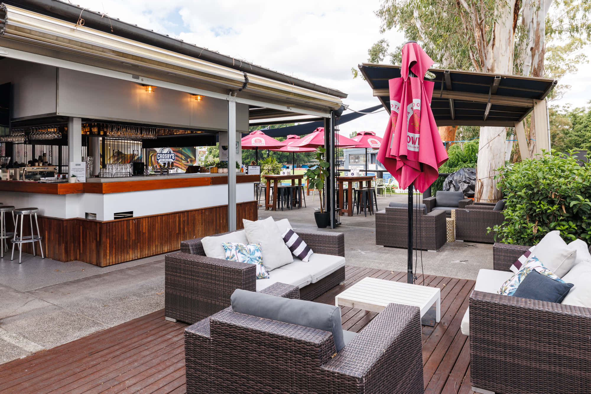 Crosby's Bar & Grill 4