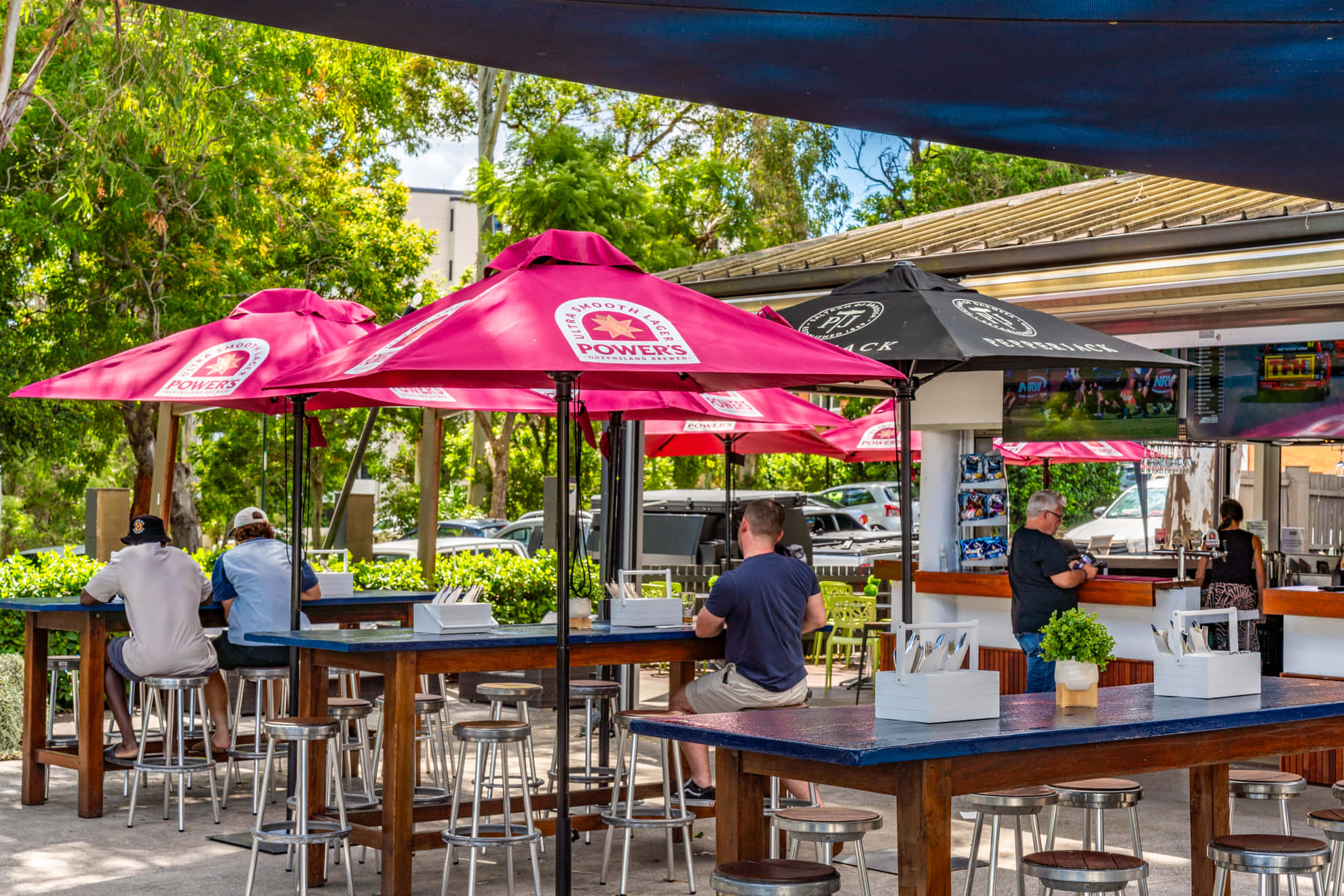 Crosby's Bar & Grill 2