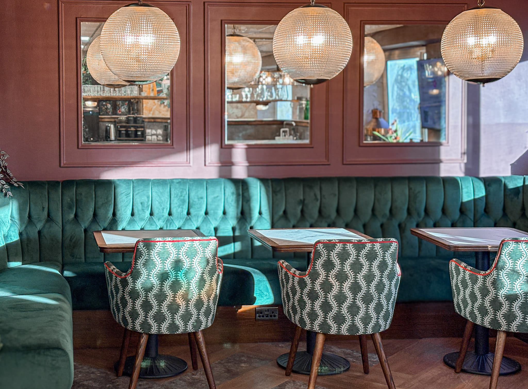 NASA Meeting Room at DeskLodge House (16 people) 6