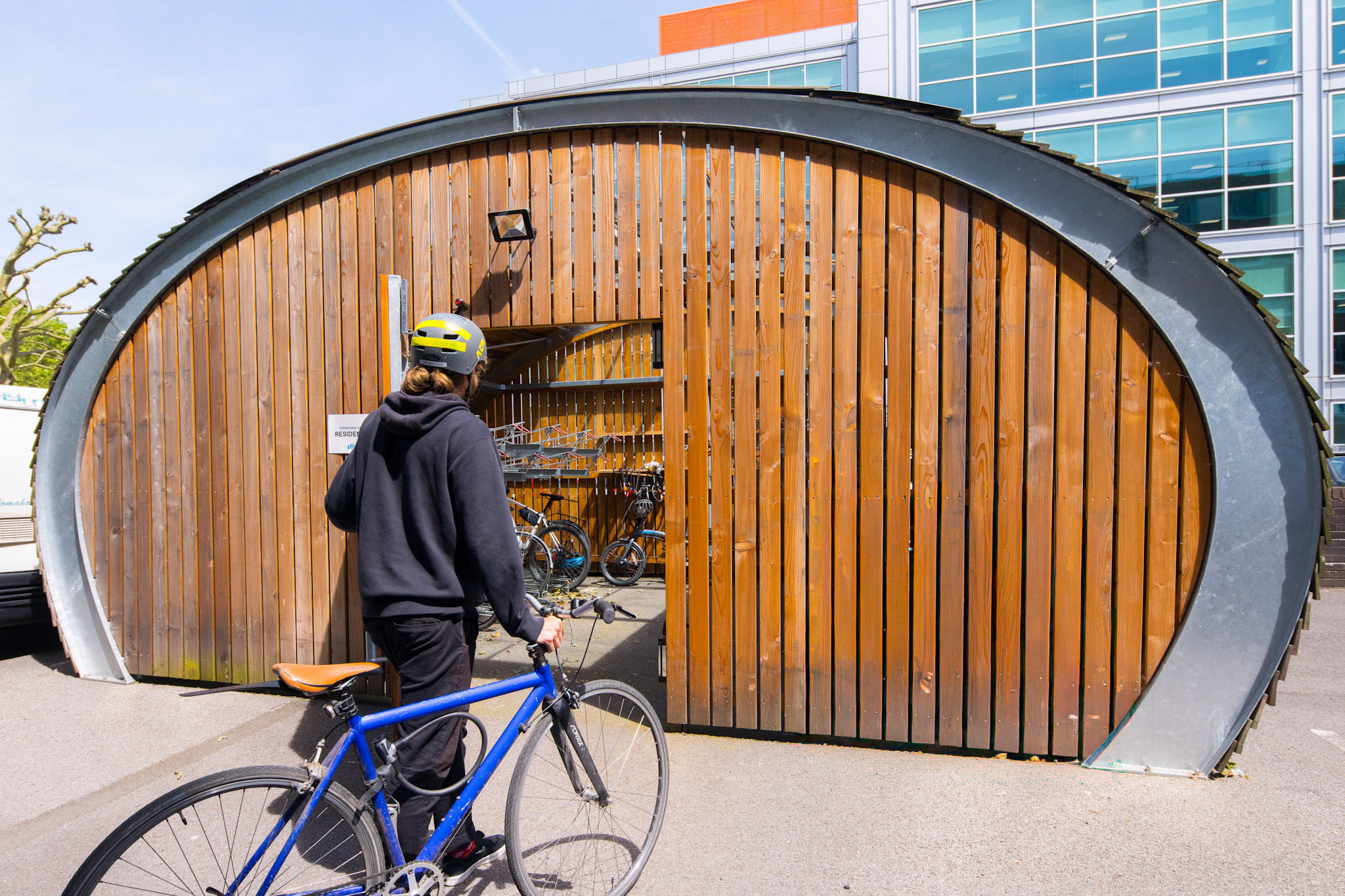 The Kingsman Meeting Room at DeskLodge House (6 people) 7