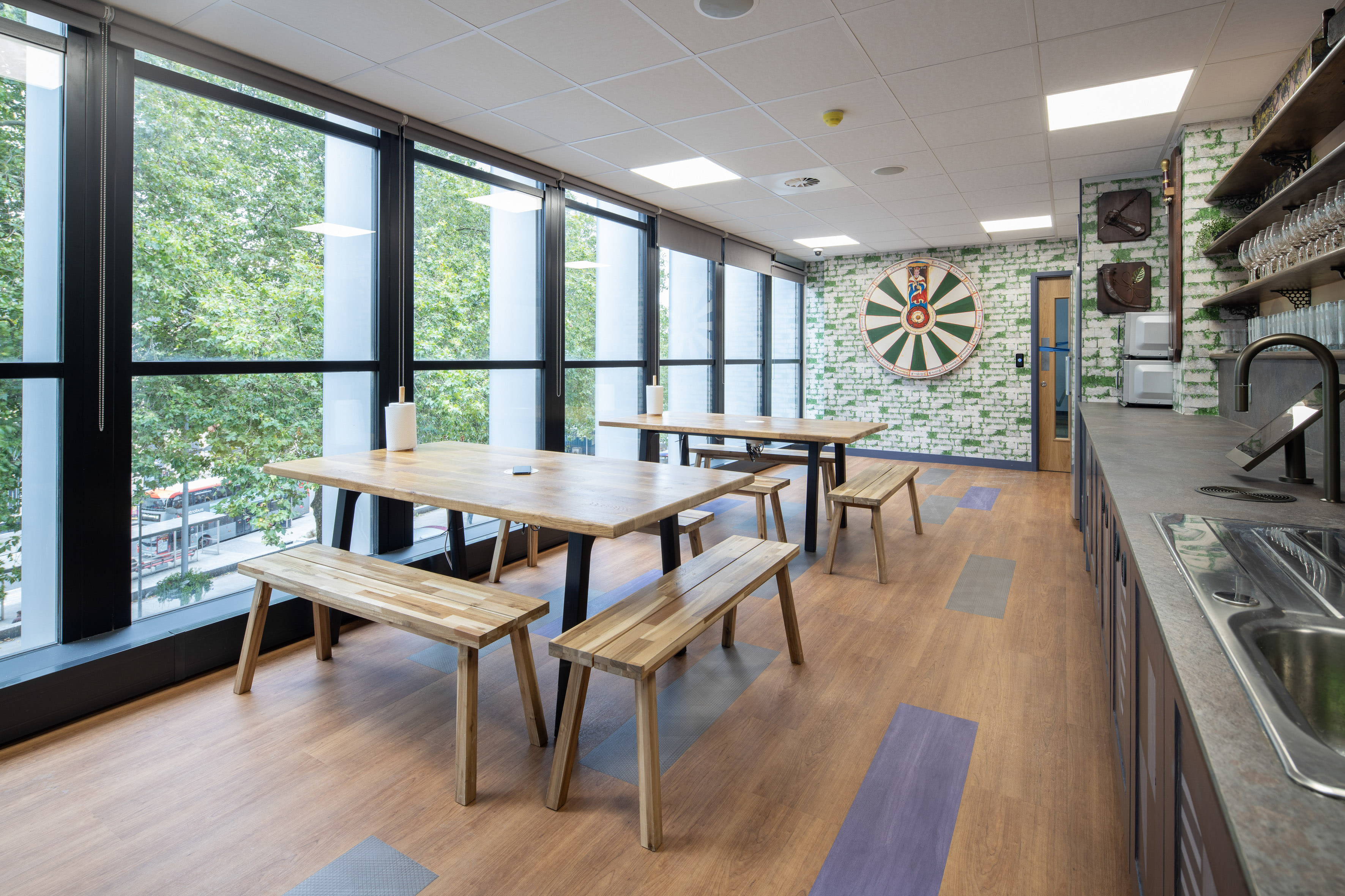 The Tavern at DeskLodge Beacon Tower (5 people) 10