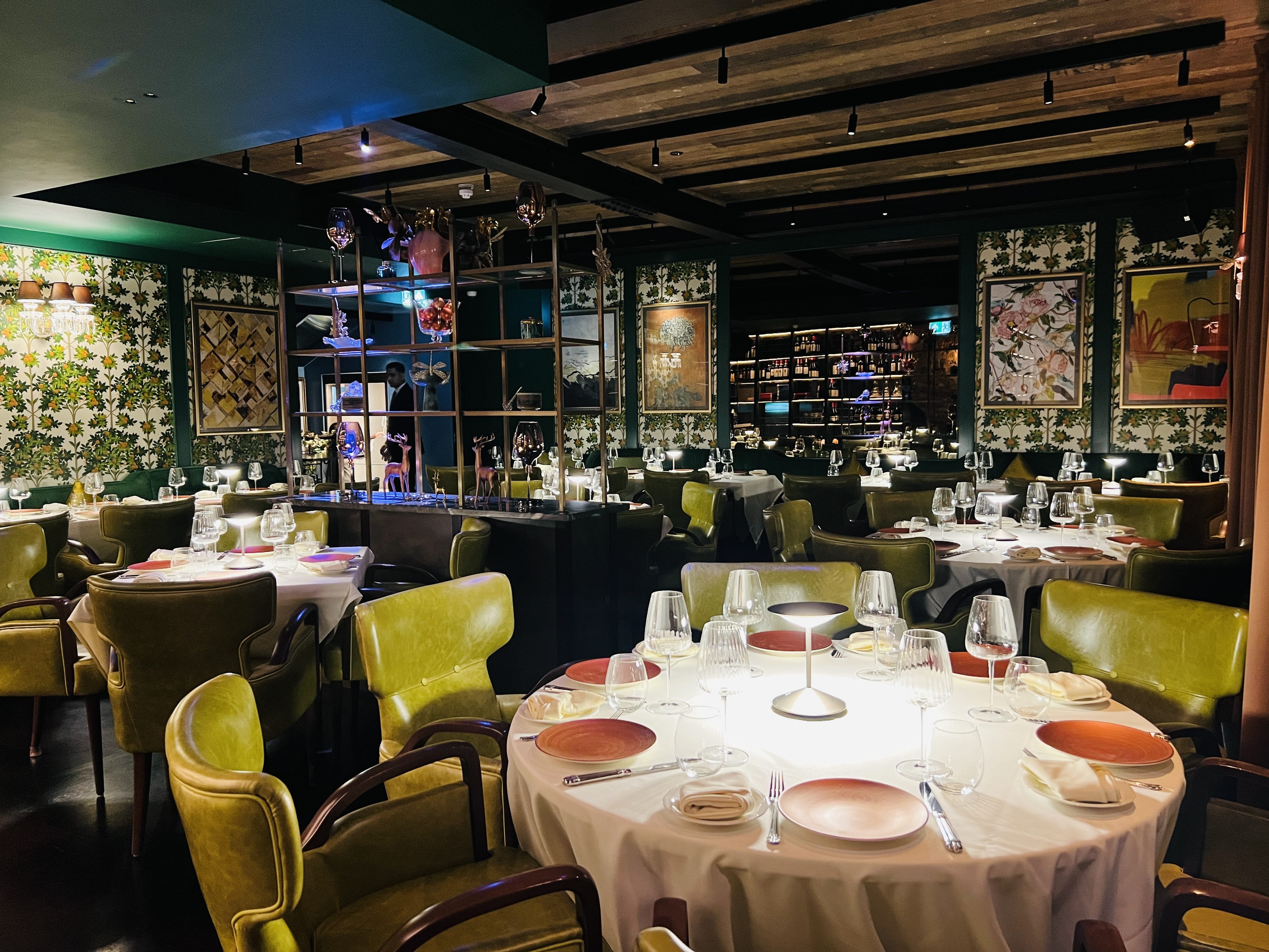 MEADOW PRIVATE ROOM 4