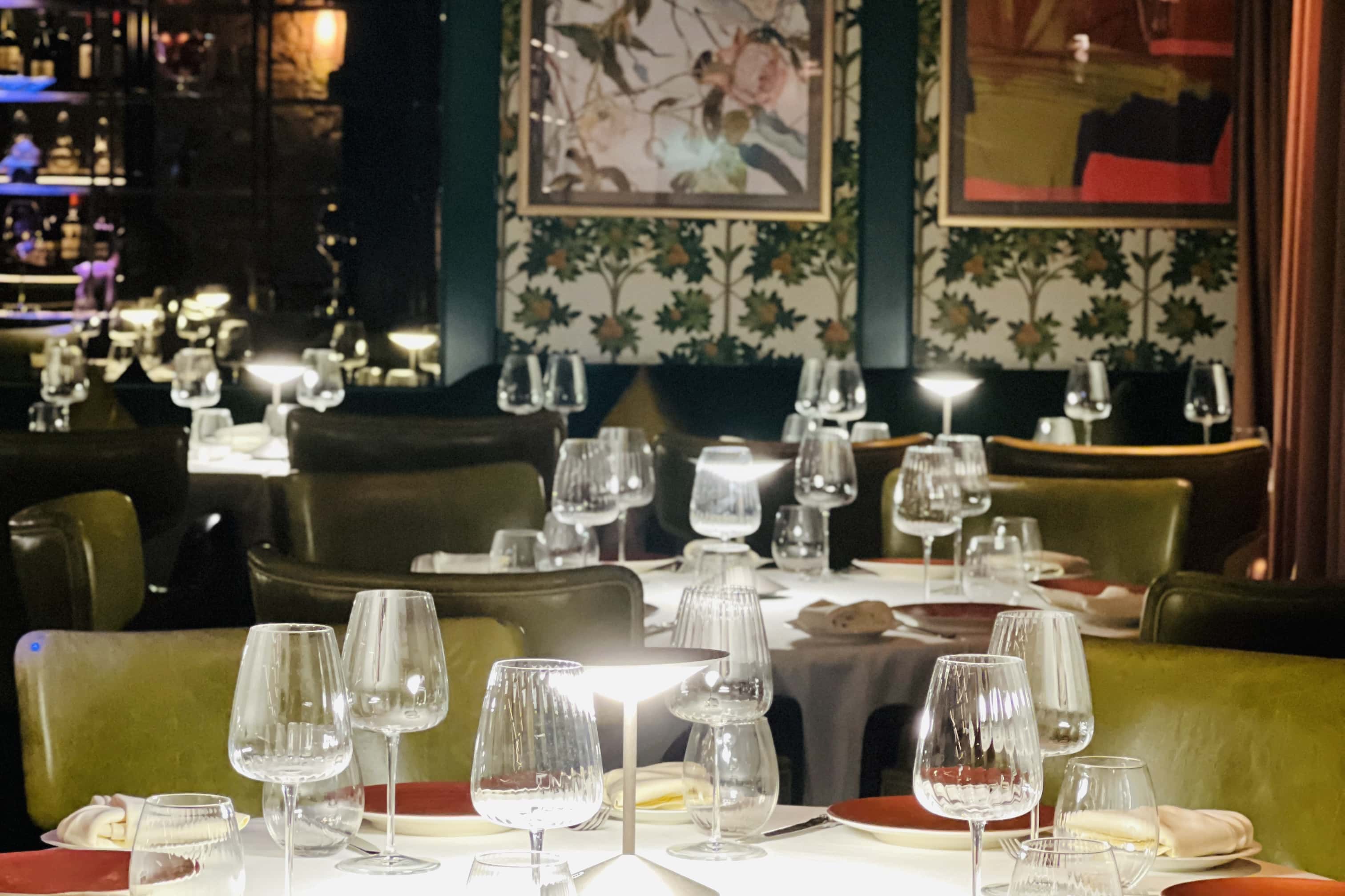 MEADOW PRIVATE ROOM 6