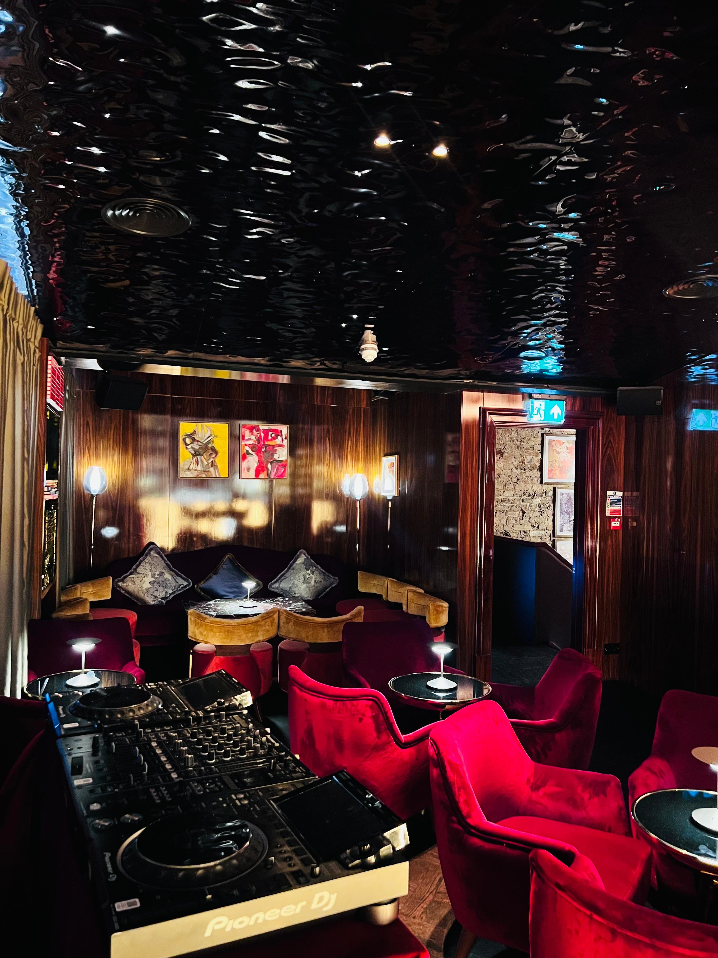 SHIKHAR BAR / PRIVATE DINING 3