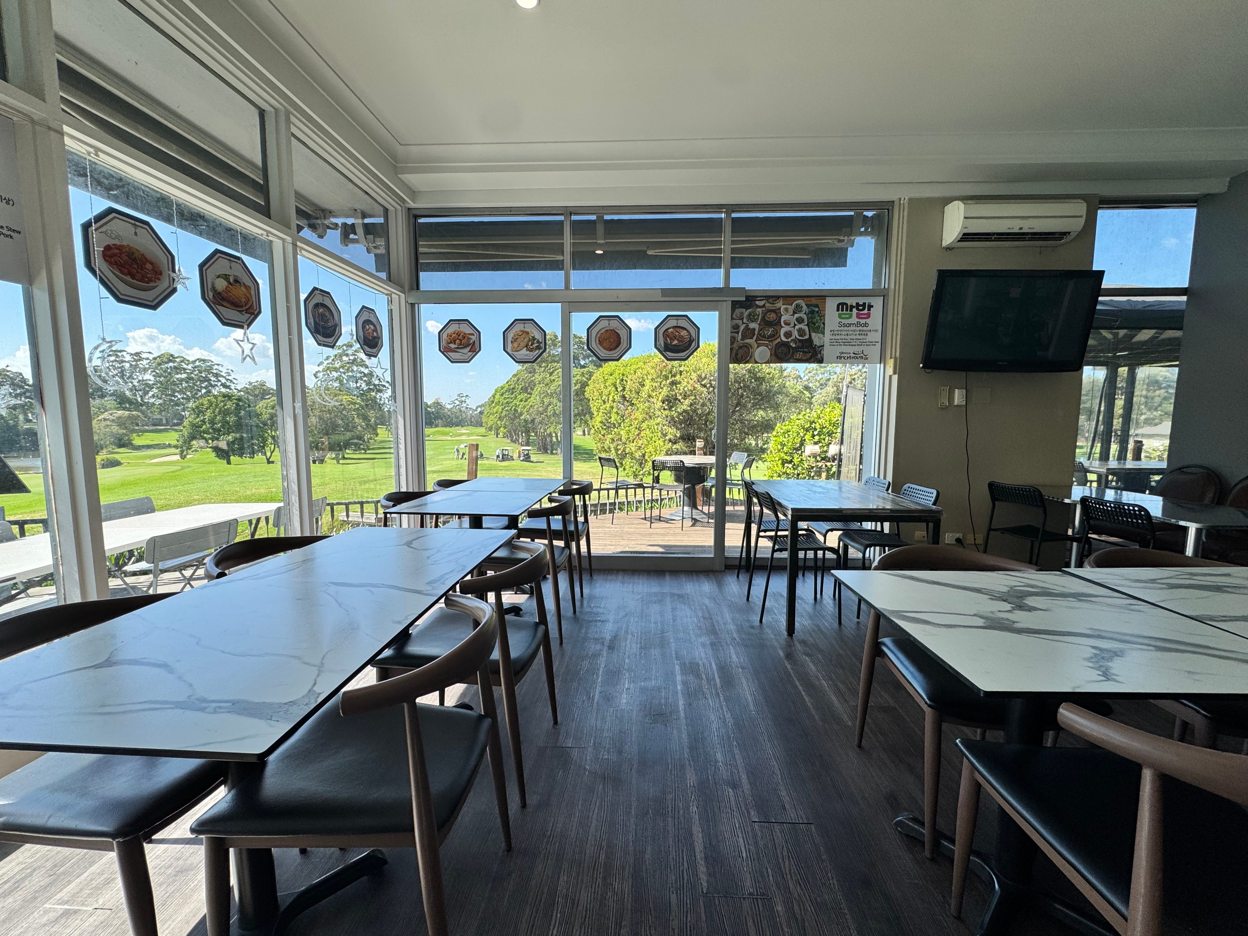 Golf View space for functions and conferences 4