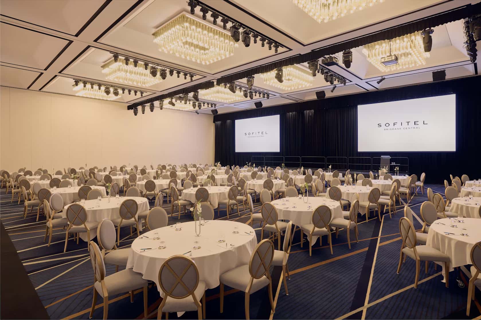 Ballroom Le Grande Three 0