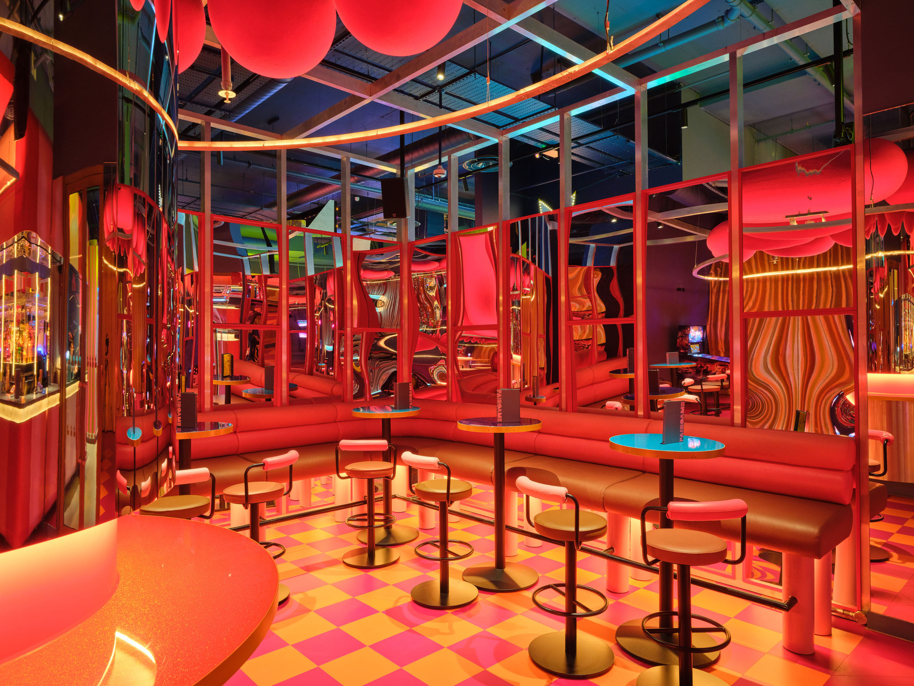 1/2 Fun House (70pax) 2