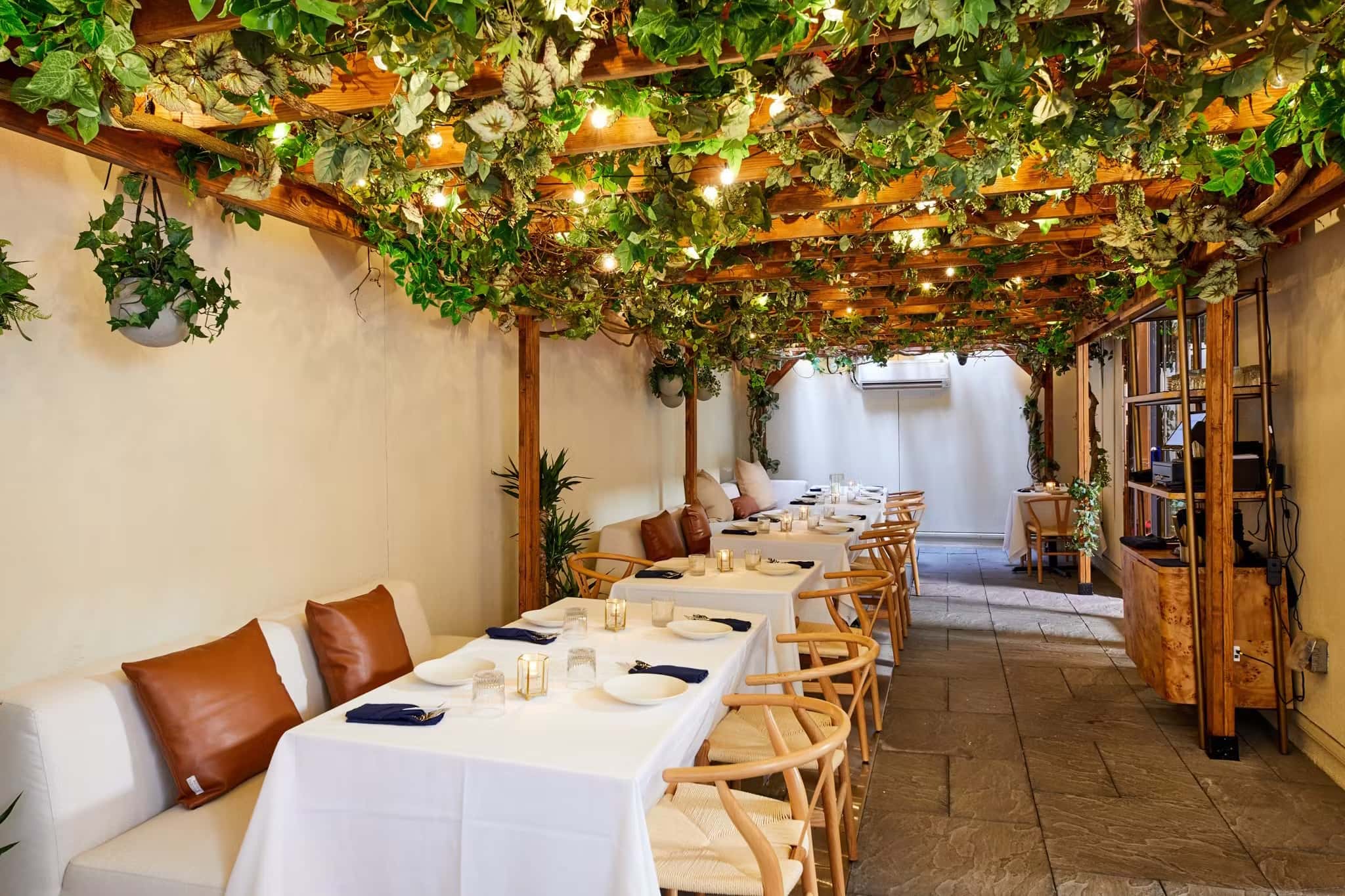 Garden Room Private Dining 1