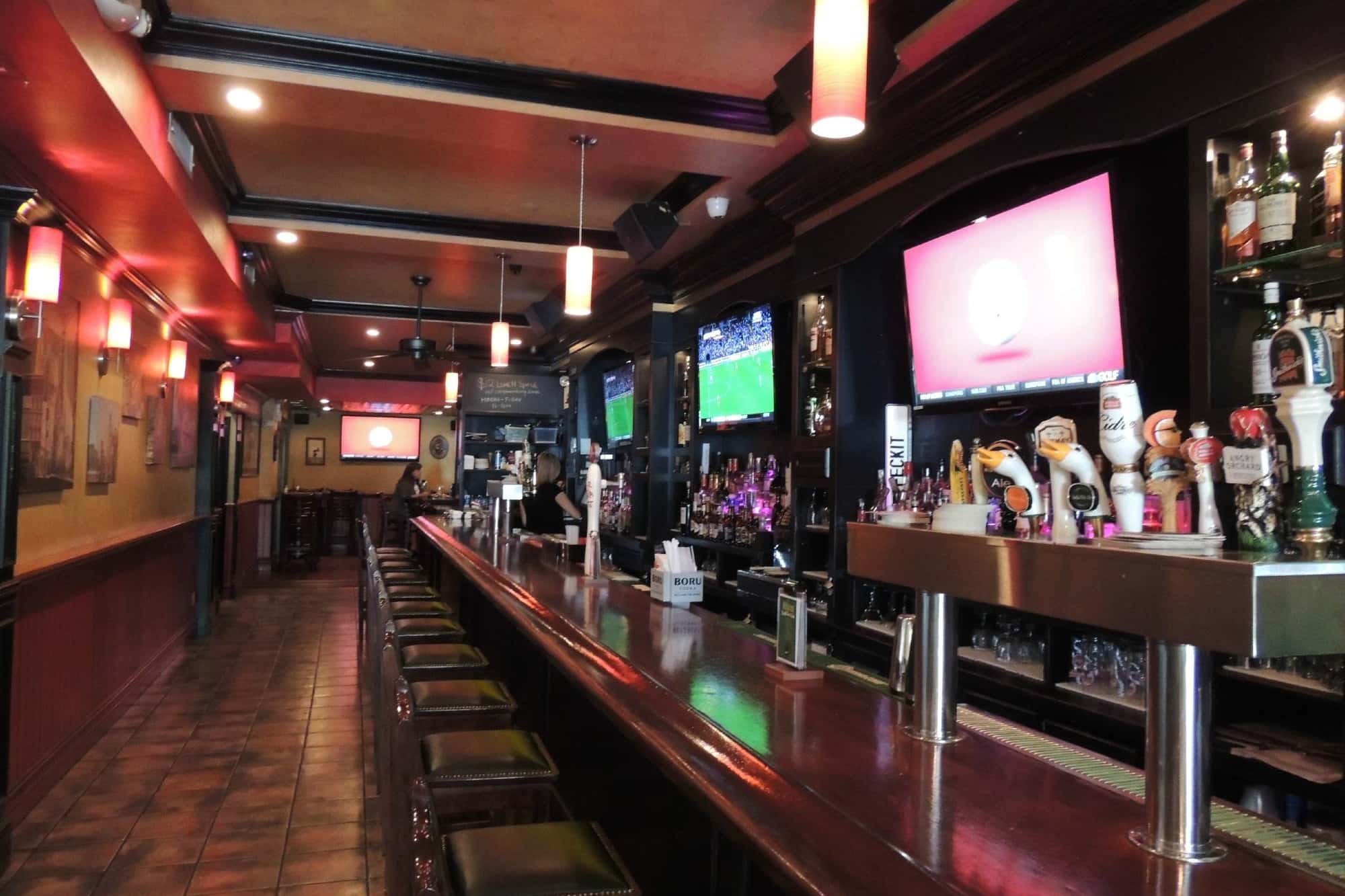 Main Bar & Balcony 1