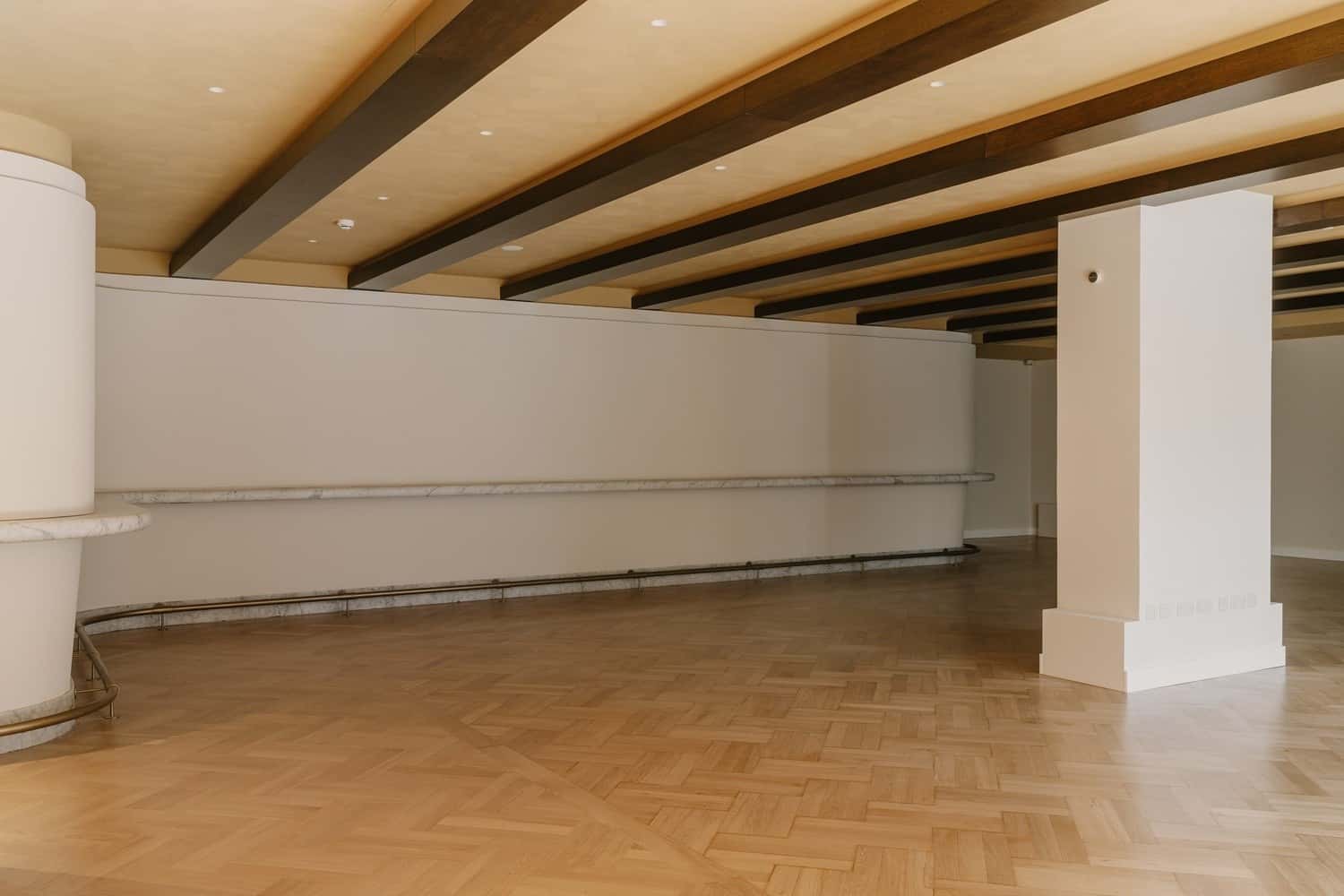 Blank Canvas + Glasshouse with Garden 8