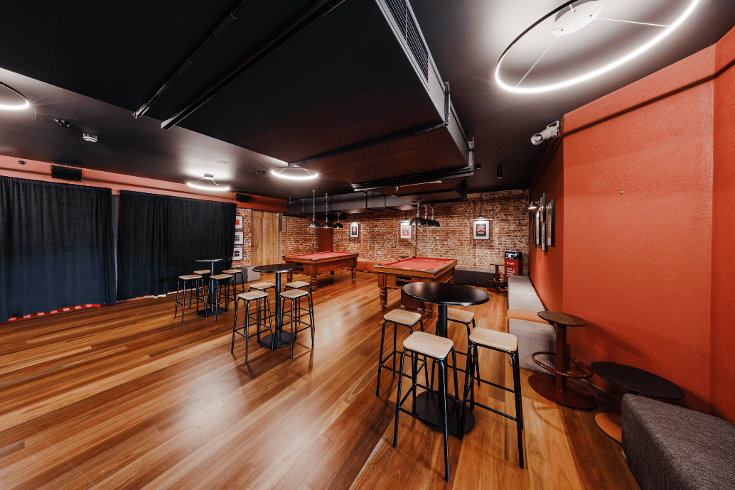 Main Room & Lounge 5