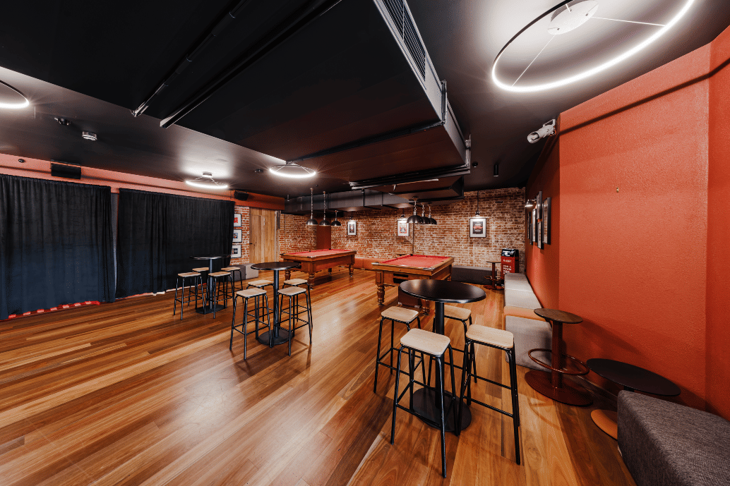 Main Room & Lounge 5