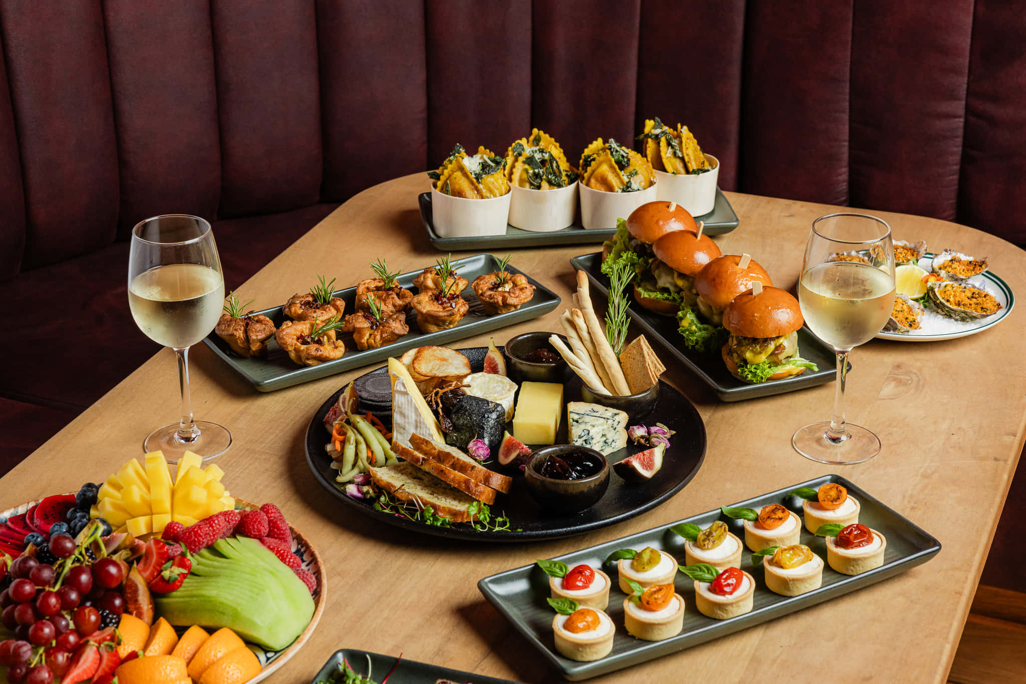 Main Room & Lounge 9