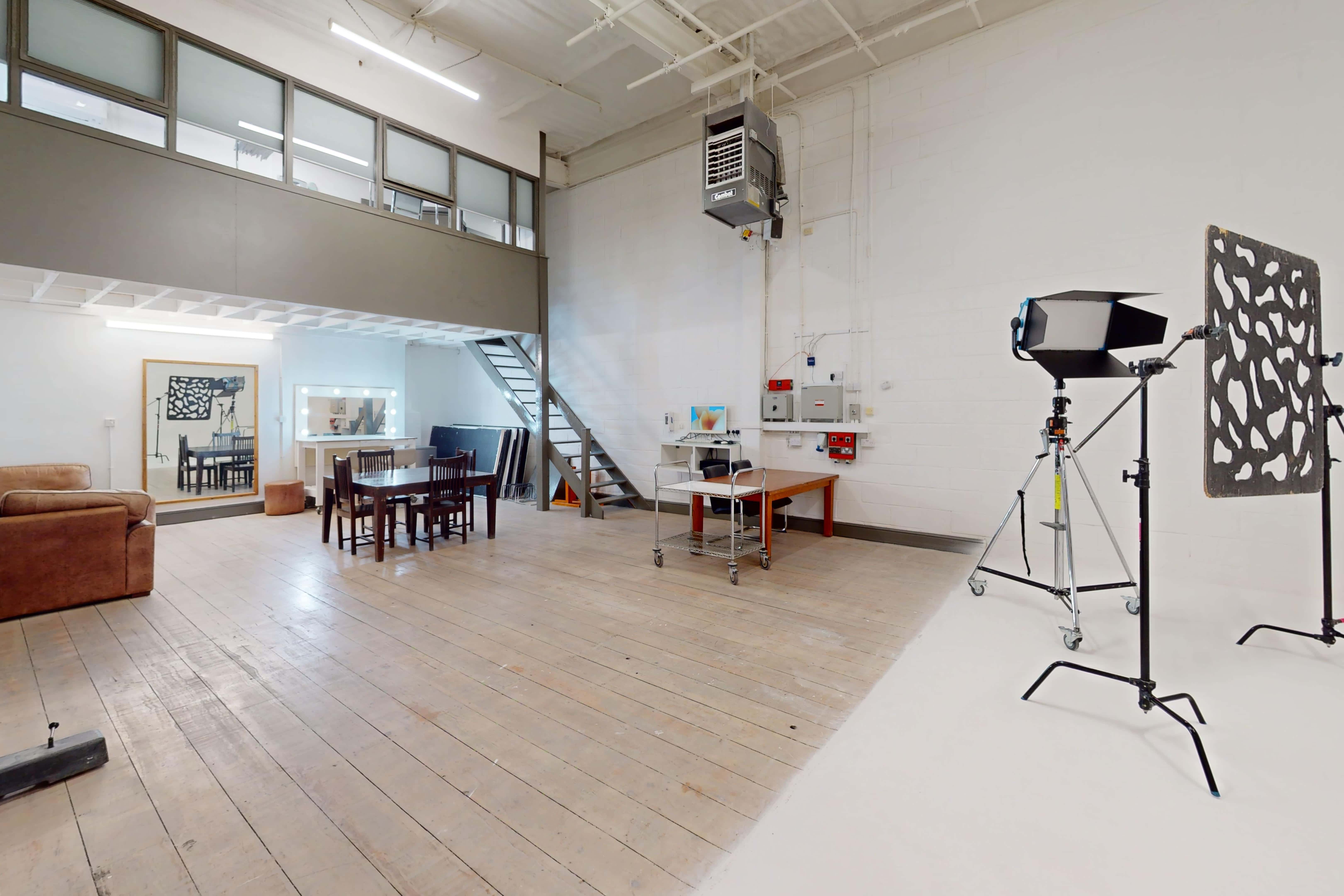 STUDIO 1 White Cove Fashion 0