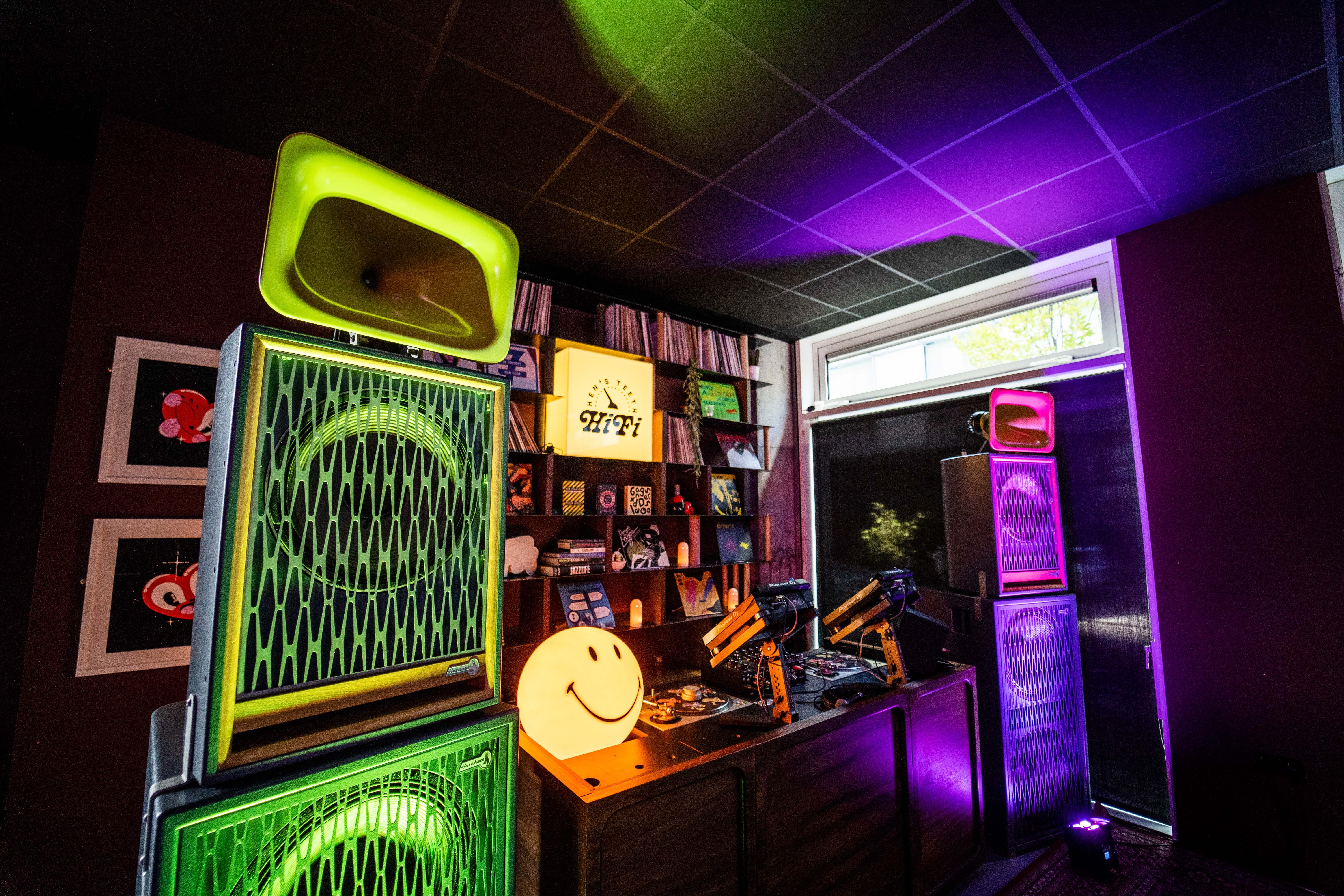 Hen's Teeth HiFi- Semi Private Hire 5