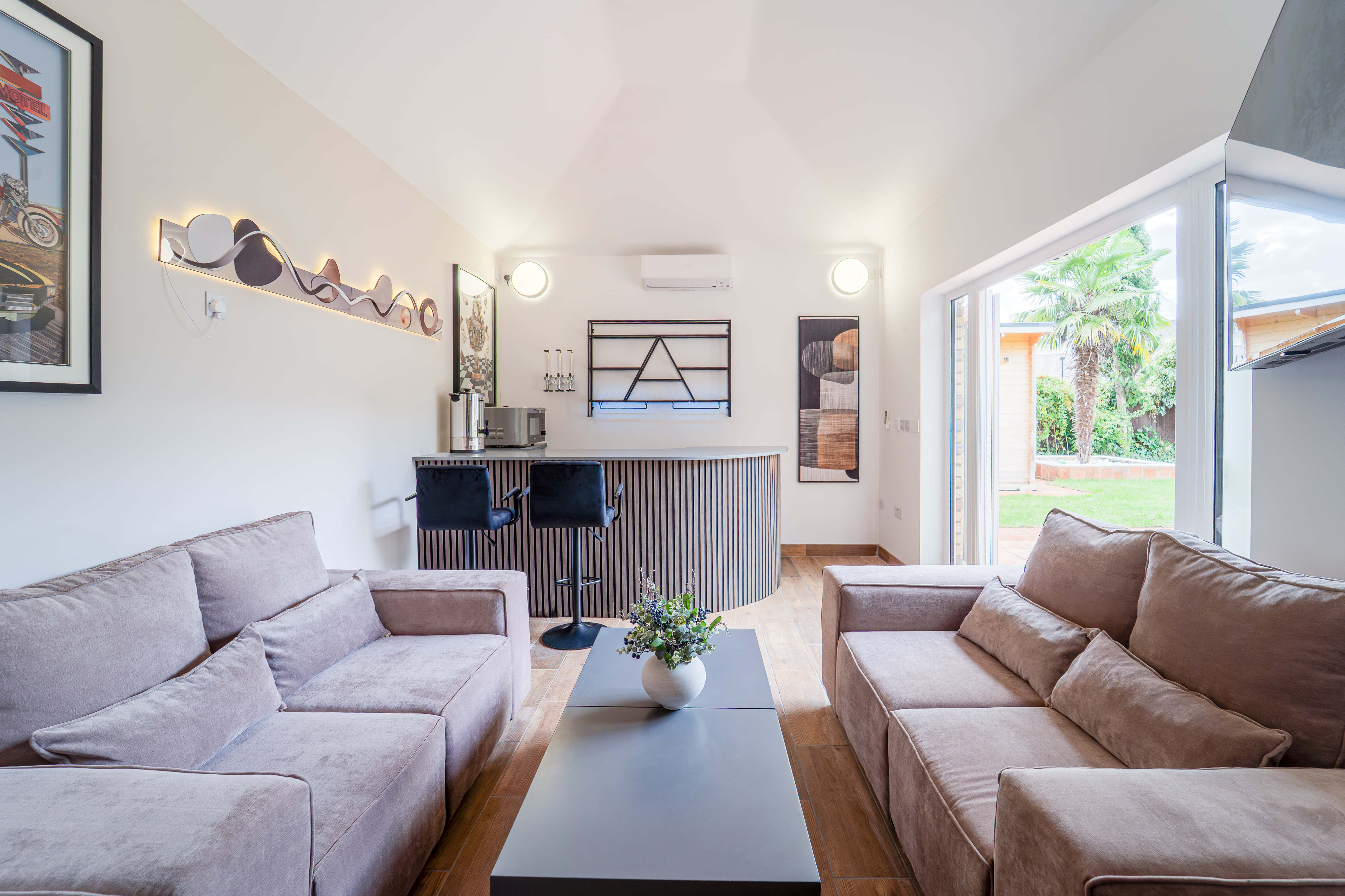 Emerson Park Villa 4