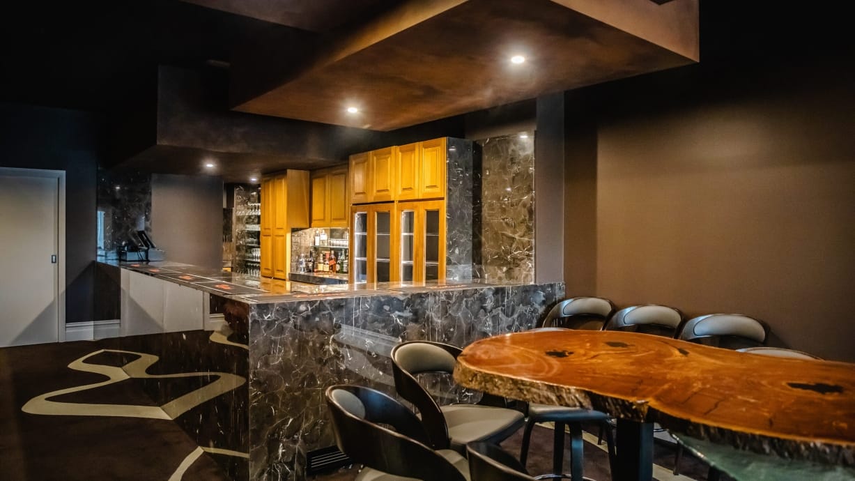 Semi-private restaurant 2