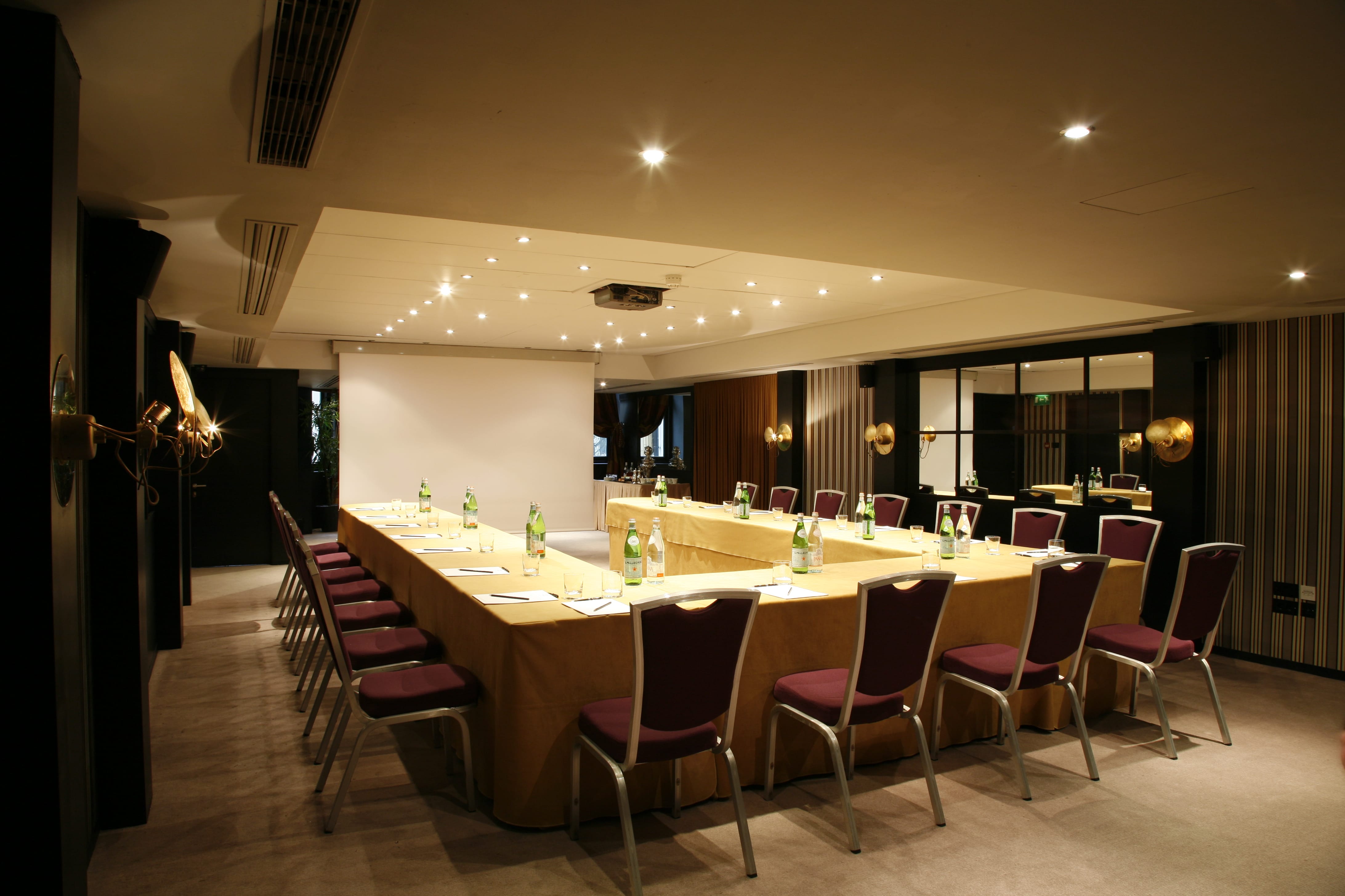 The Hamilton Meeting Room  4