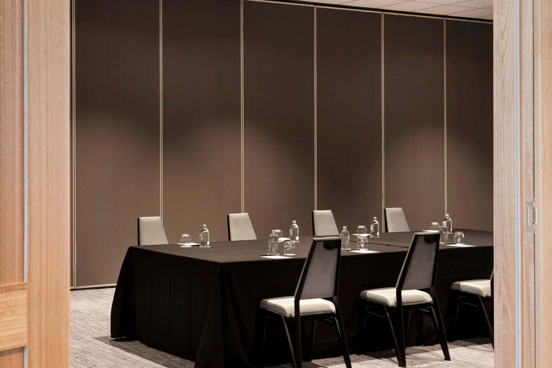 The Cove Rooms 3D tour