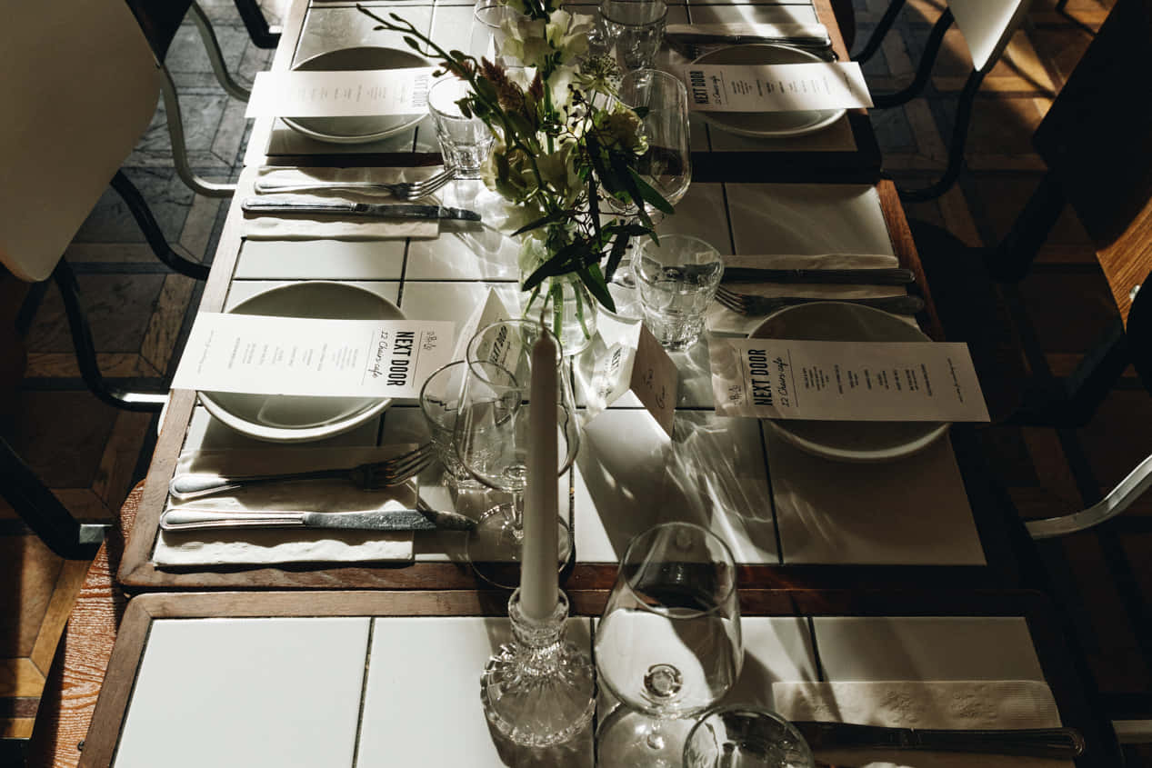 12 Chairs Next Door 2