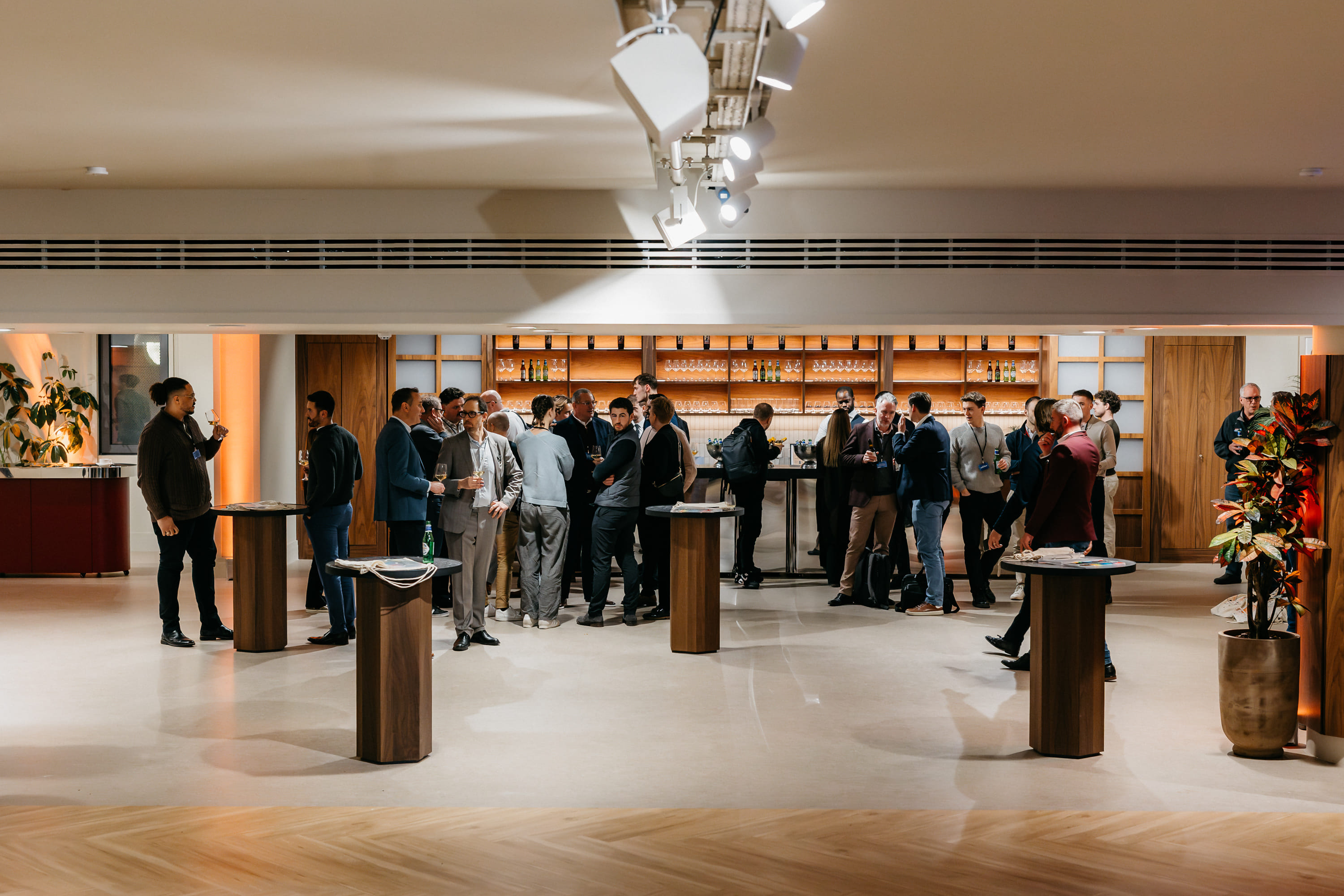 Landing Canary Wharf 1