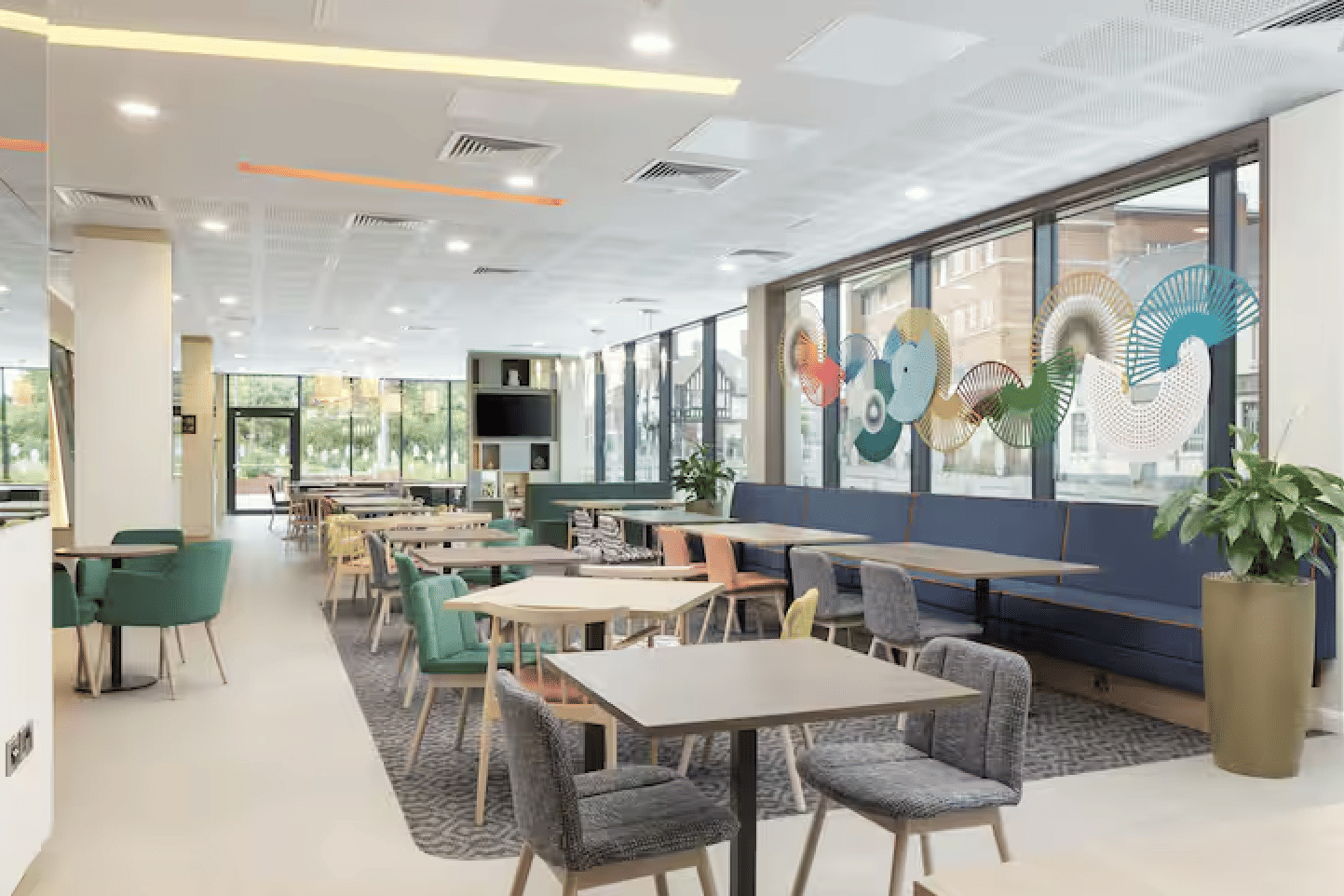 The Hub Restaurant 3