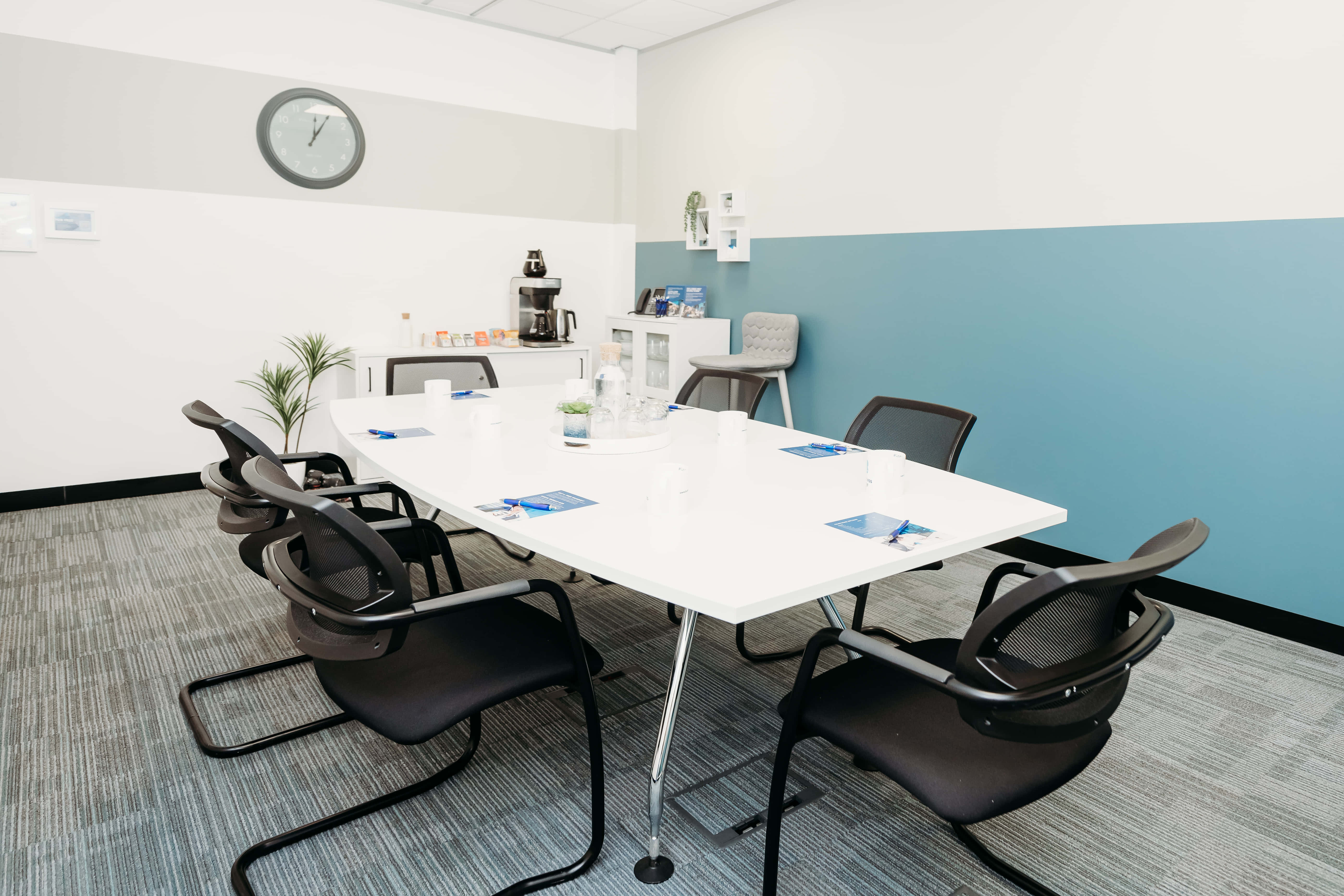 Medium Meeting Room 0