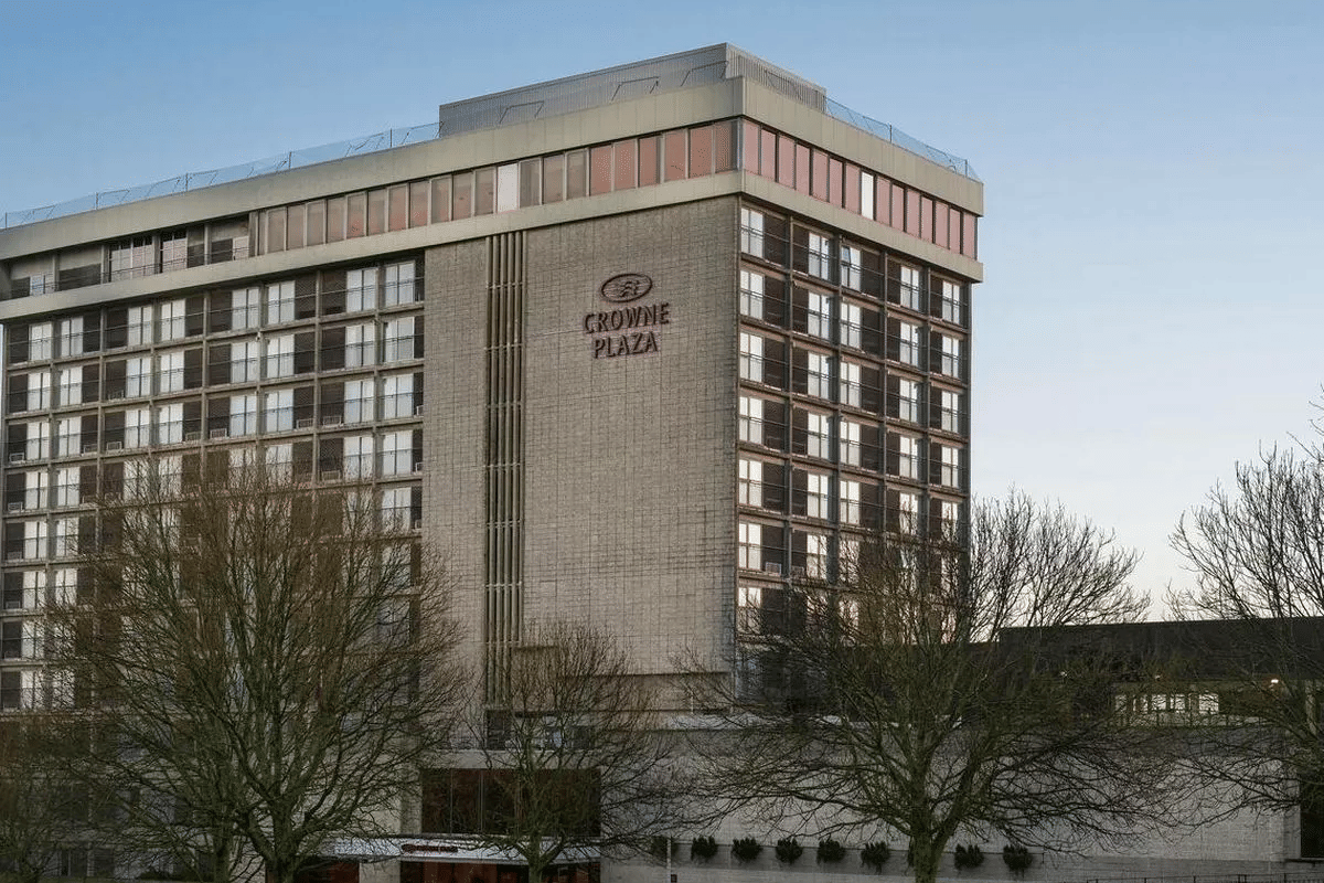 Commonwealth Suite 2