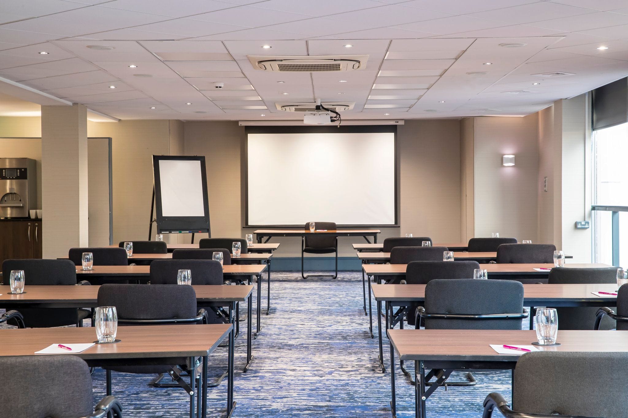 Commonwealth Suite 1