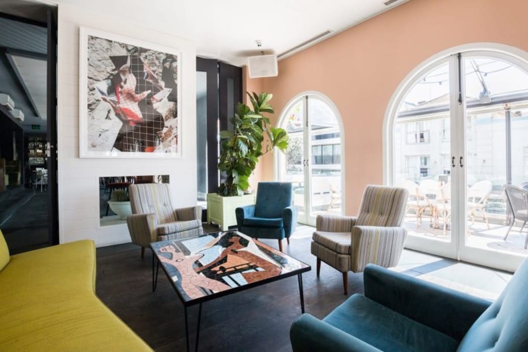 Non-exclusive Terrace 1