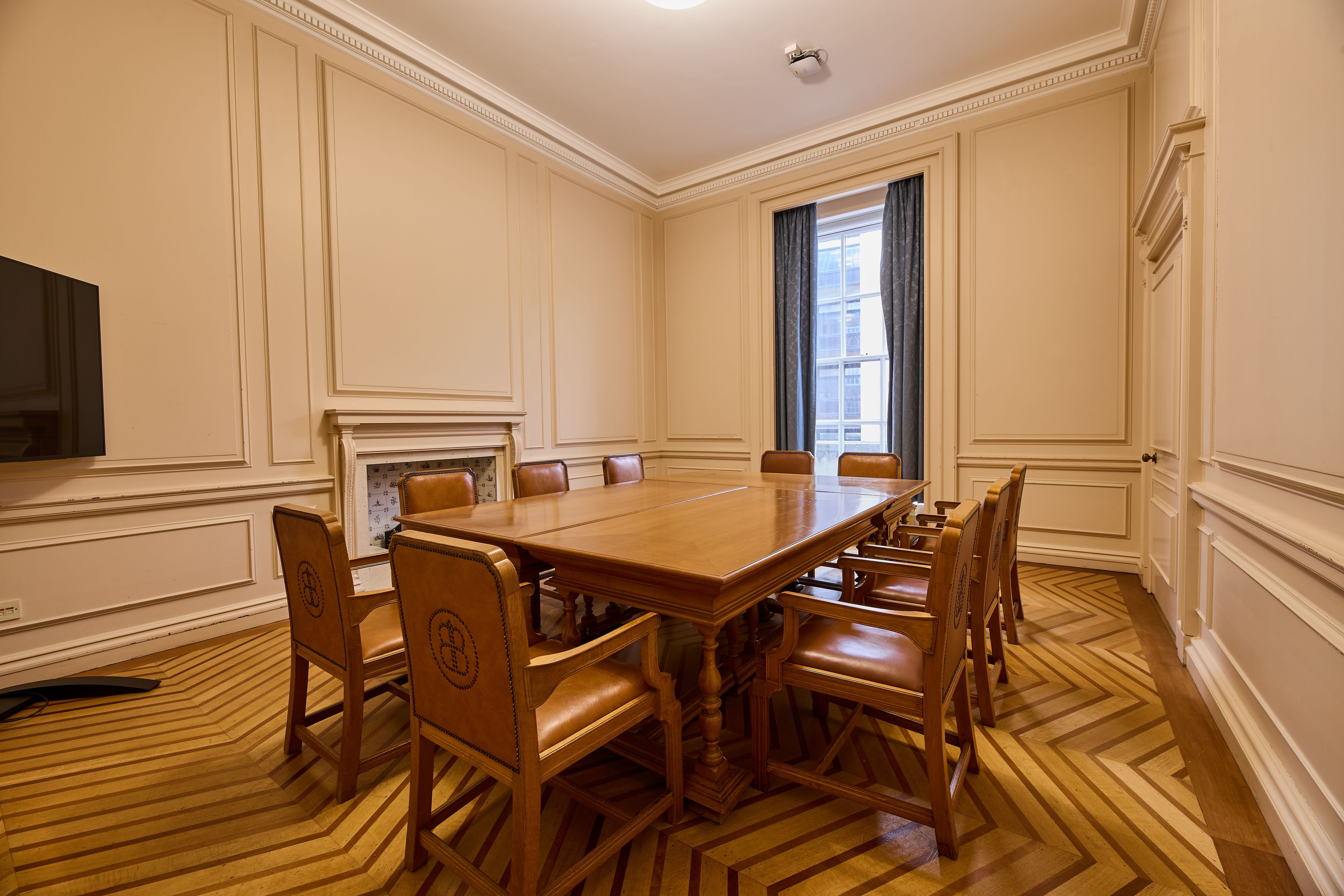 Lady Members Room 