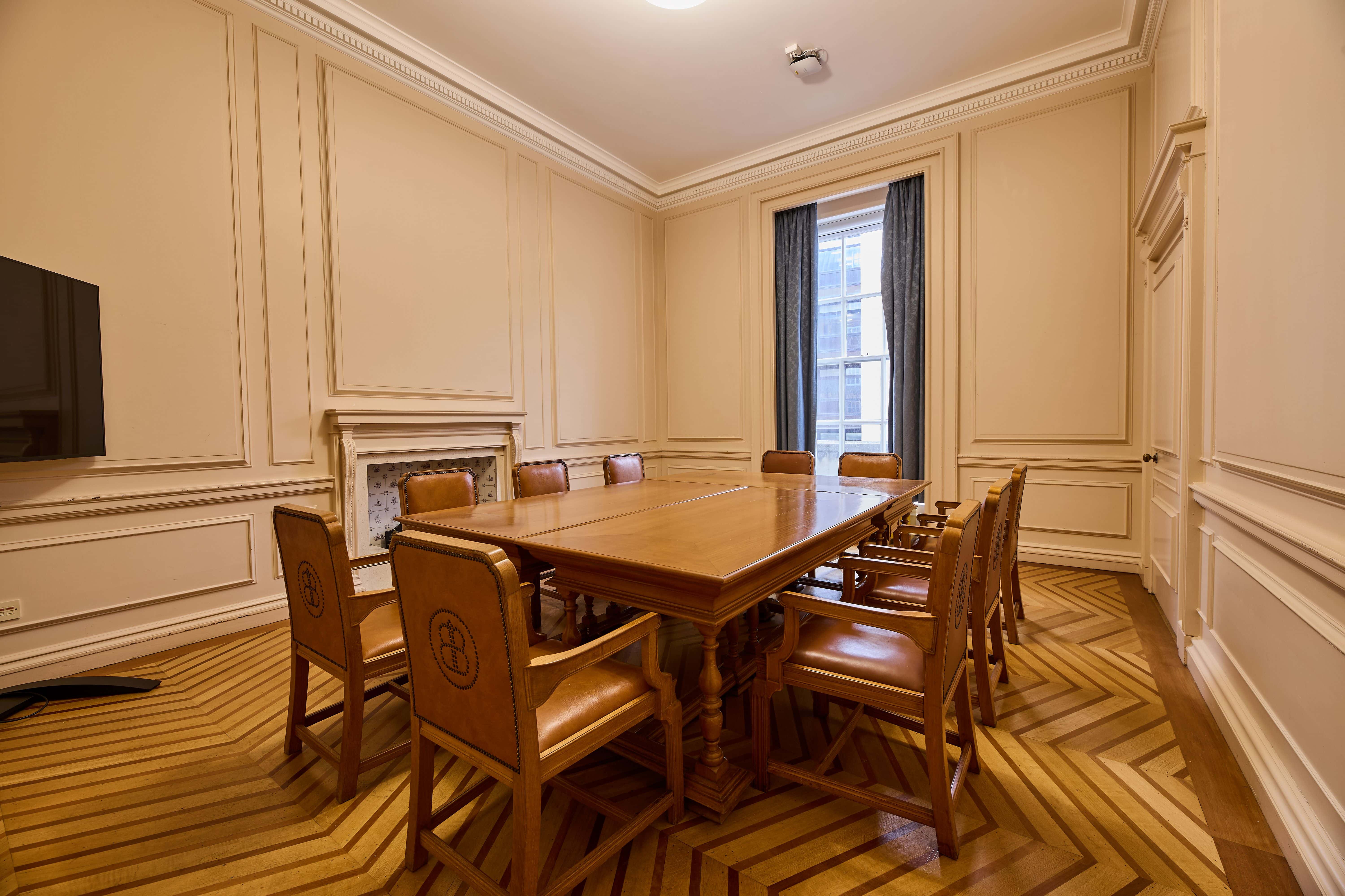 Lady Members Room 0