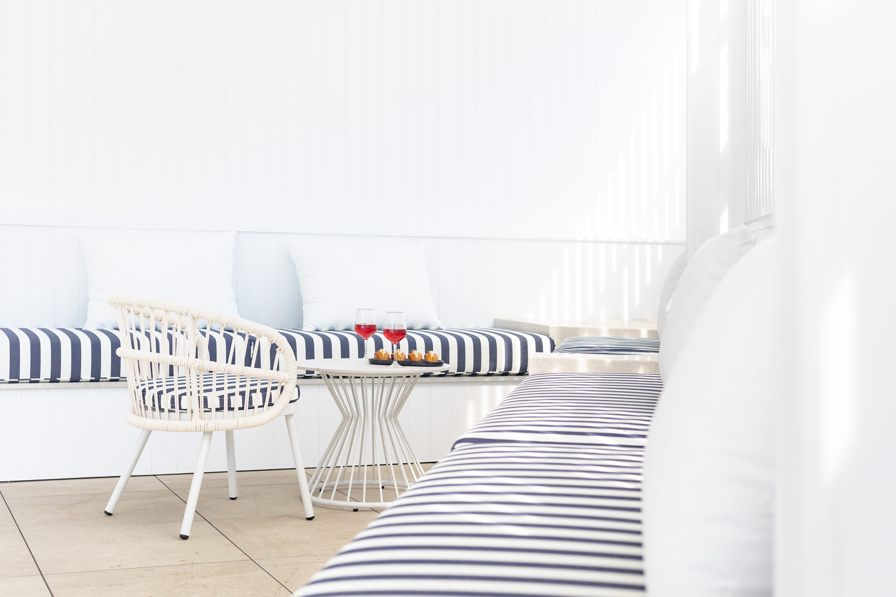 Pool Cabana, Le Rivage 3