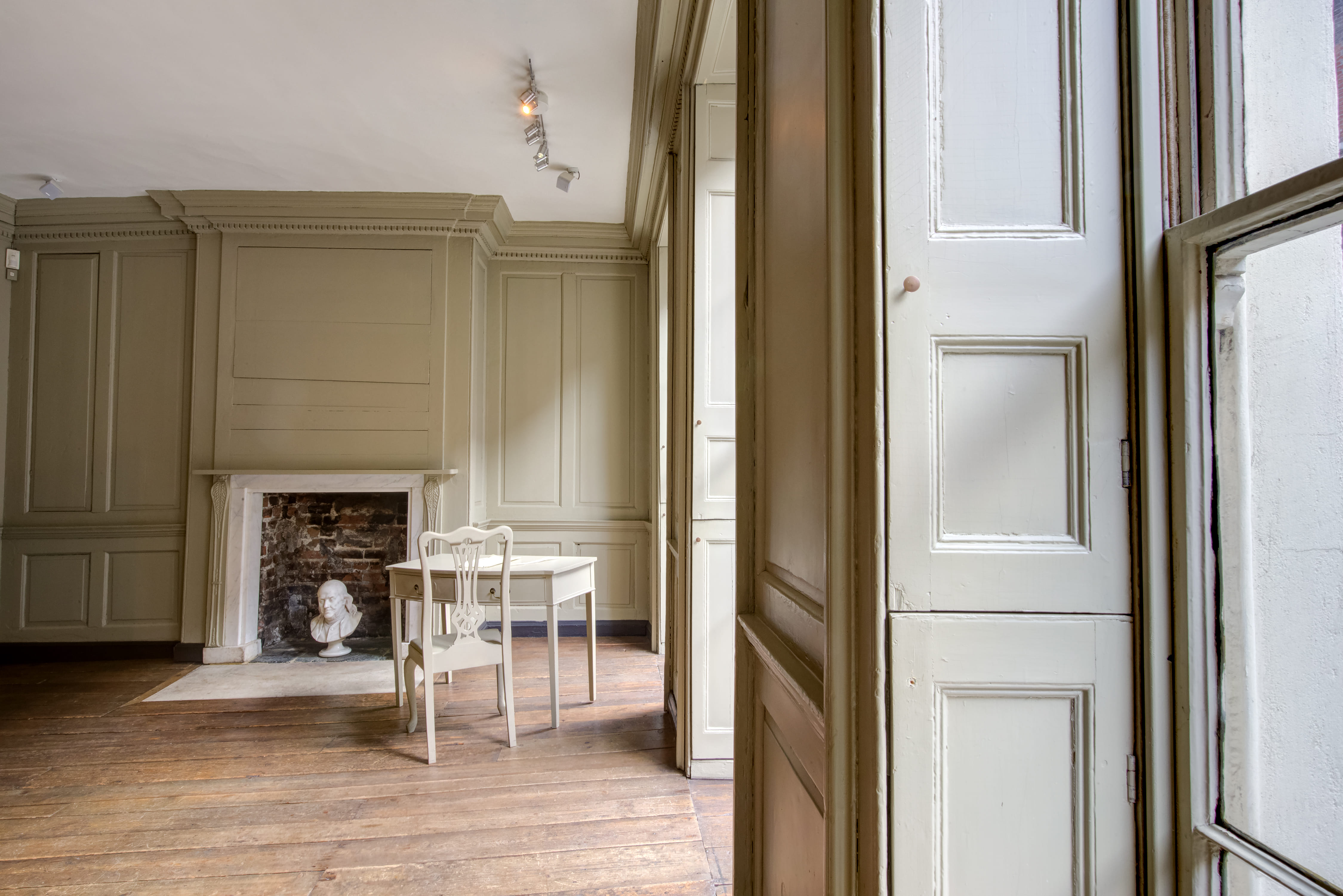 Franklin's Parlour + Lab 4