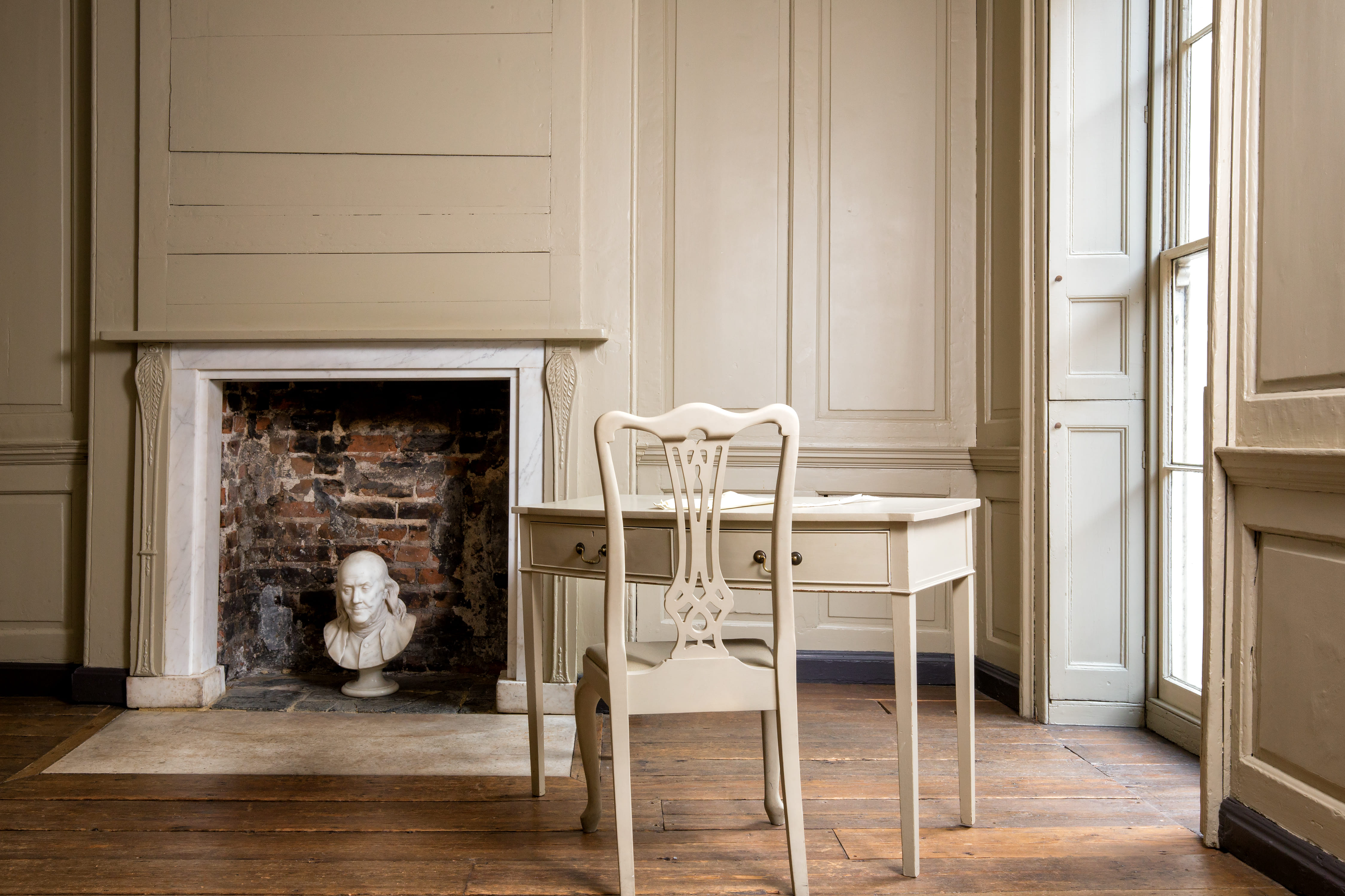 Franklin's Parlour + Lab 0