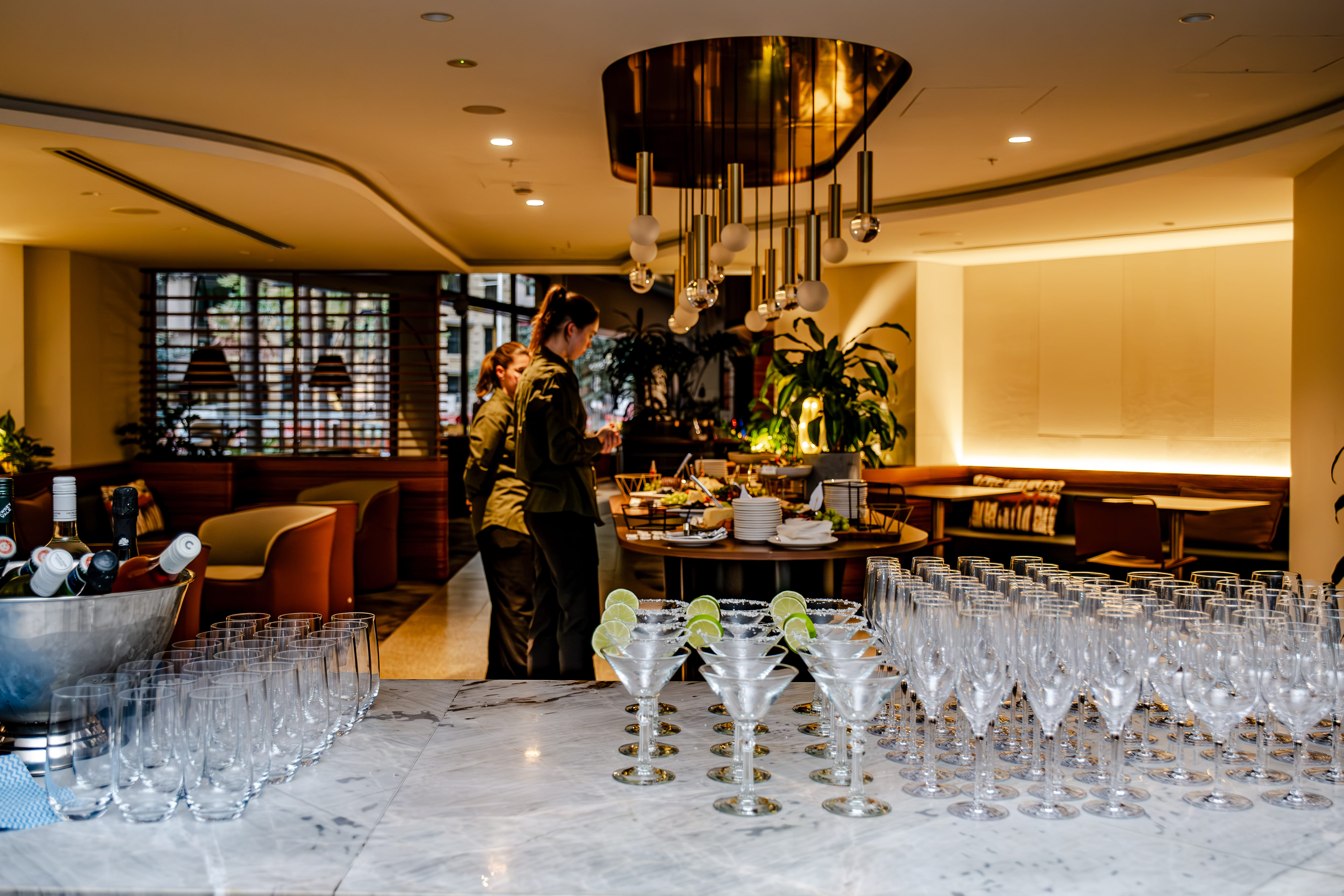 Fossix at Gateway Lounge 2