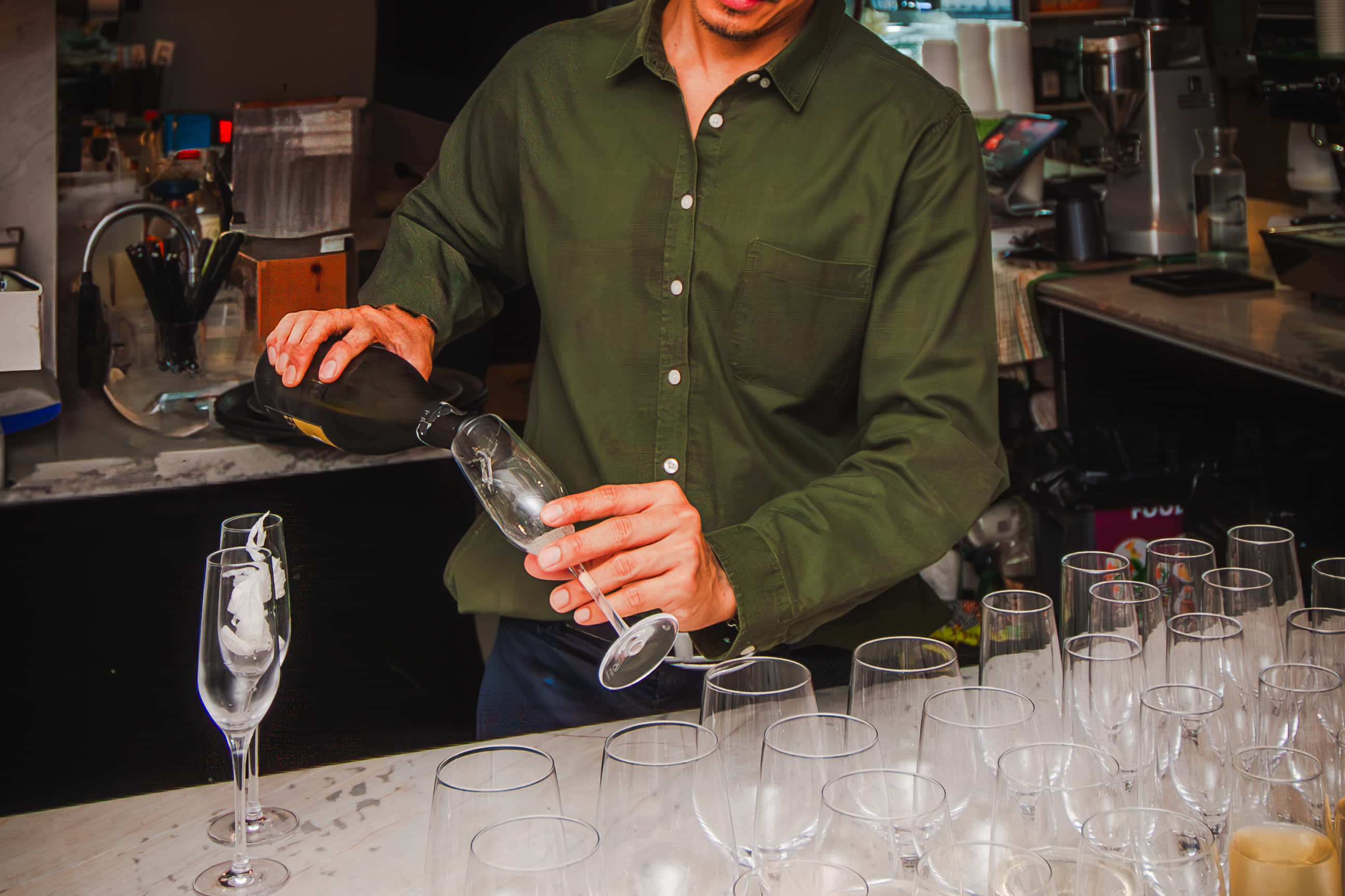 Fossix at Gateway Lounge 1