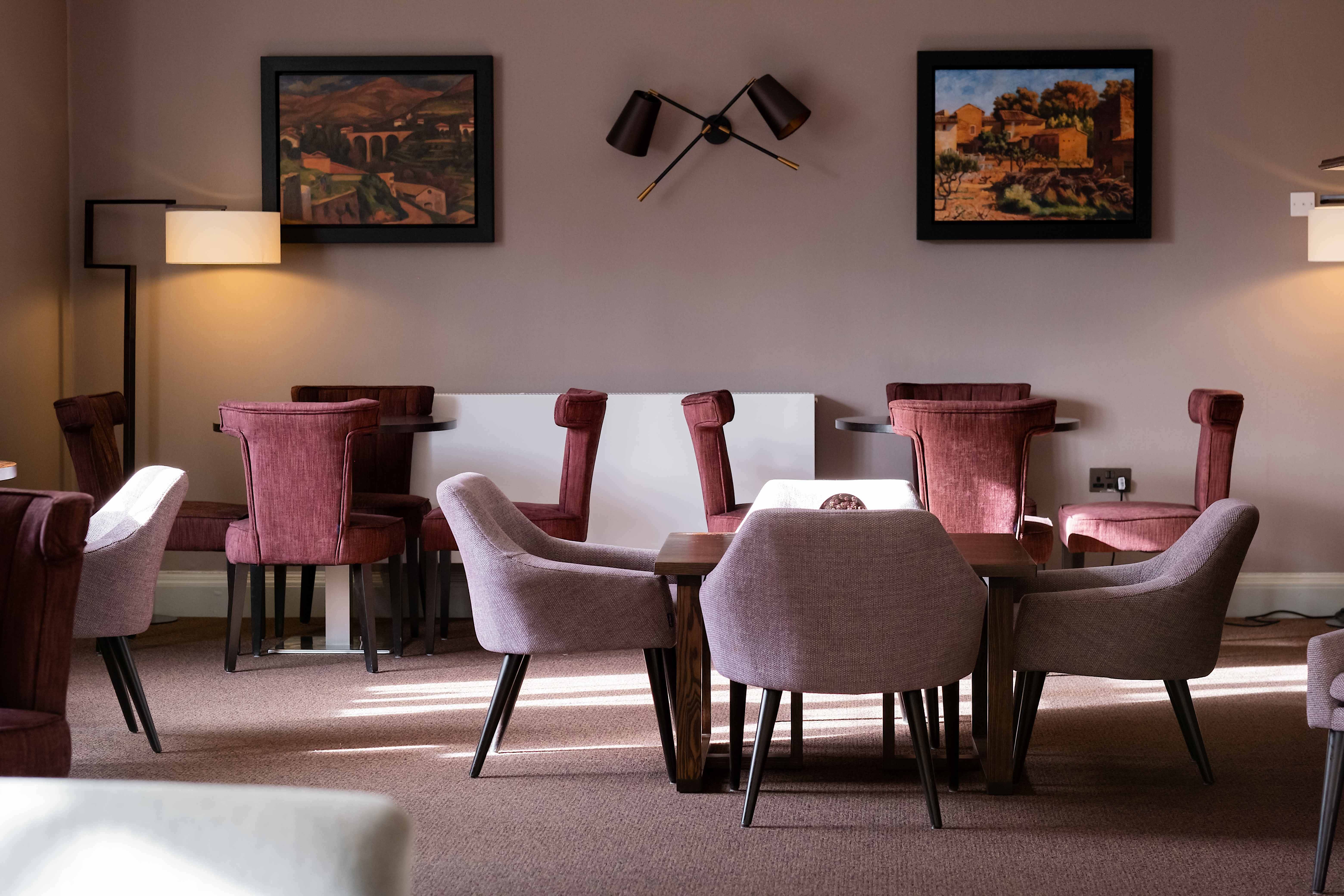 Lloyd Suite 6