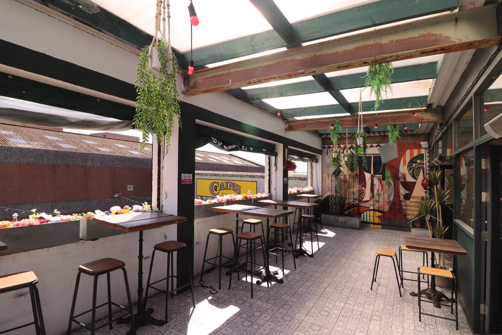 PICANTE - TERRACE  0