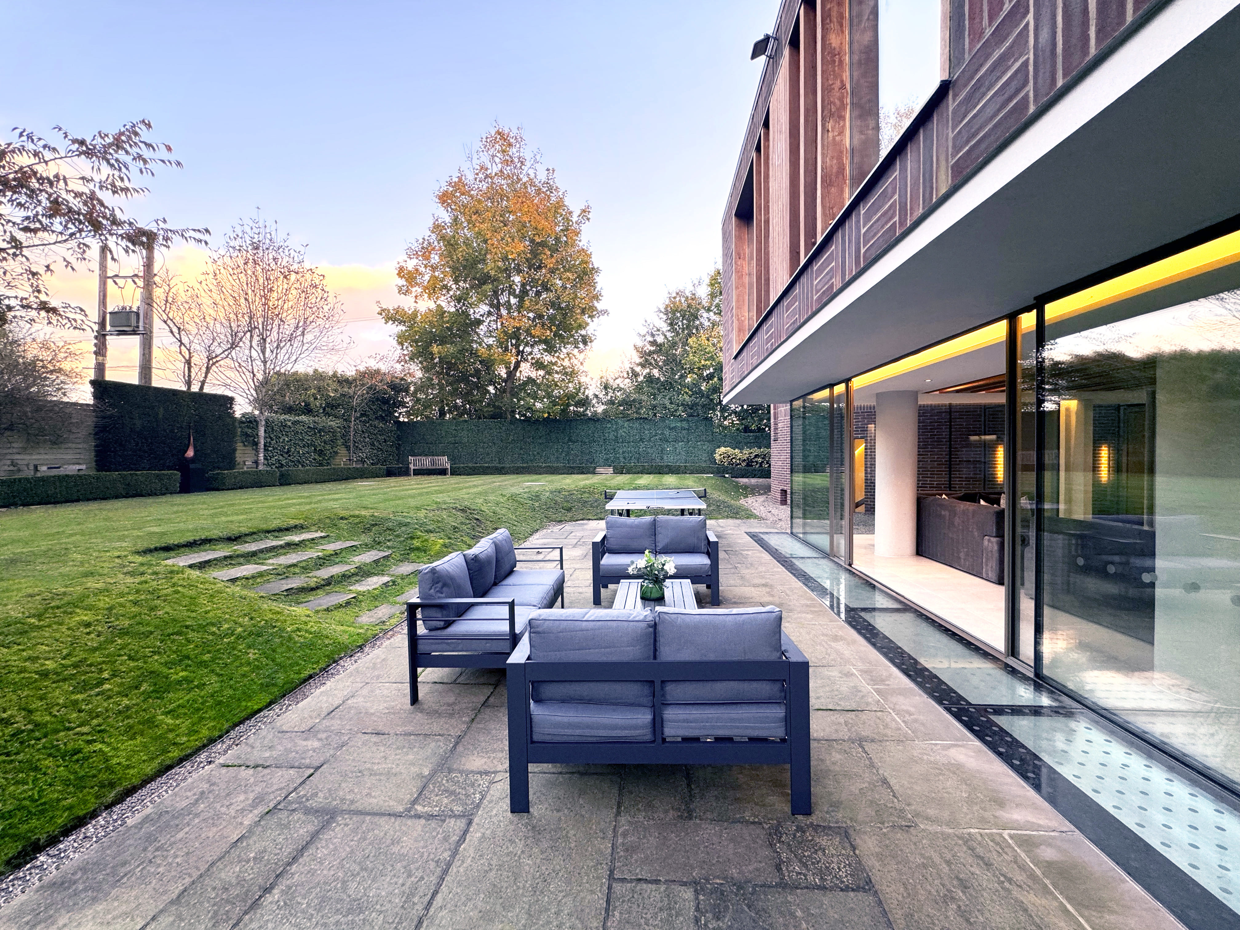 Radlett Eco Mansion 49