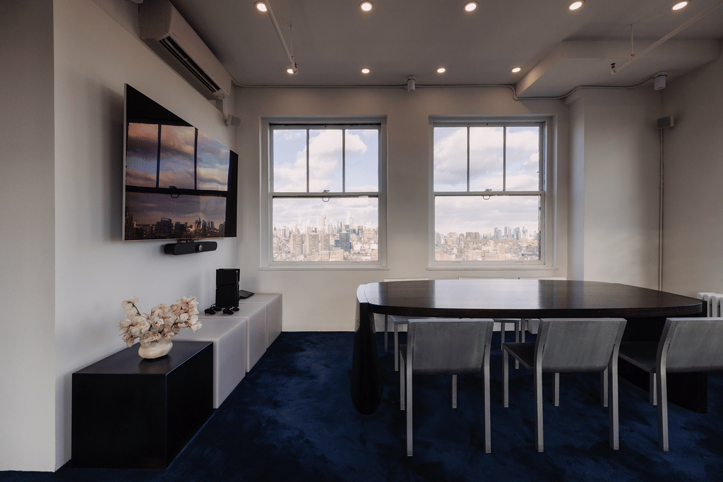 27th Floor Penthouse | 360° City Views | XR Studio | Private Bar & DJ Booth 5