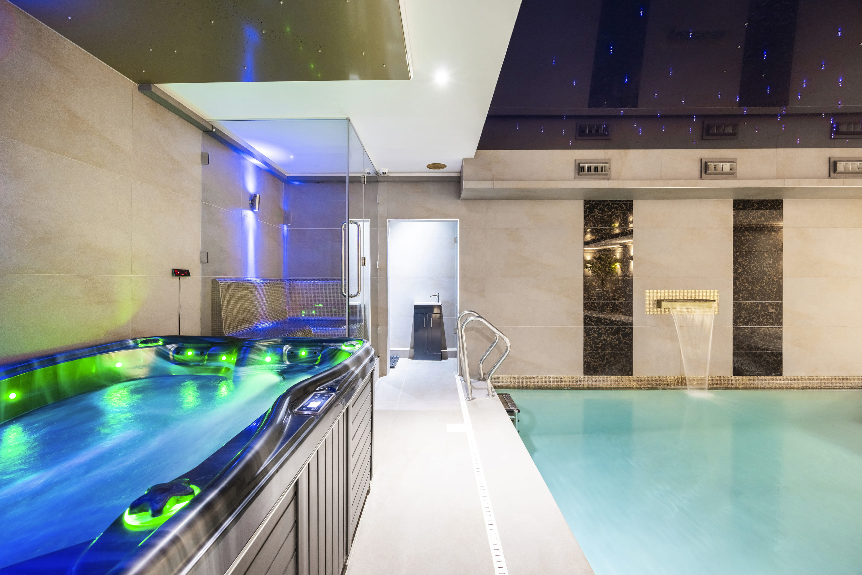 The Essex Mansion 19