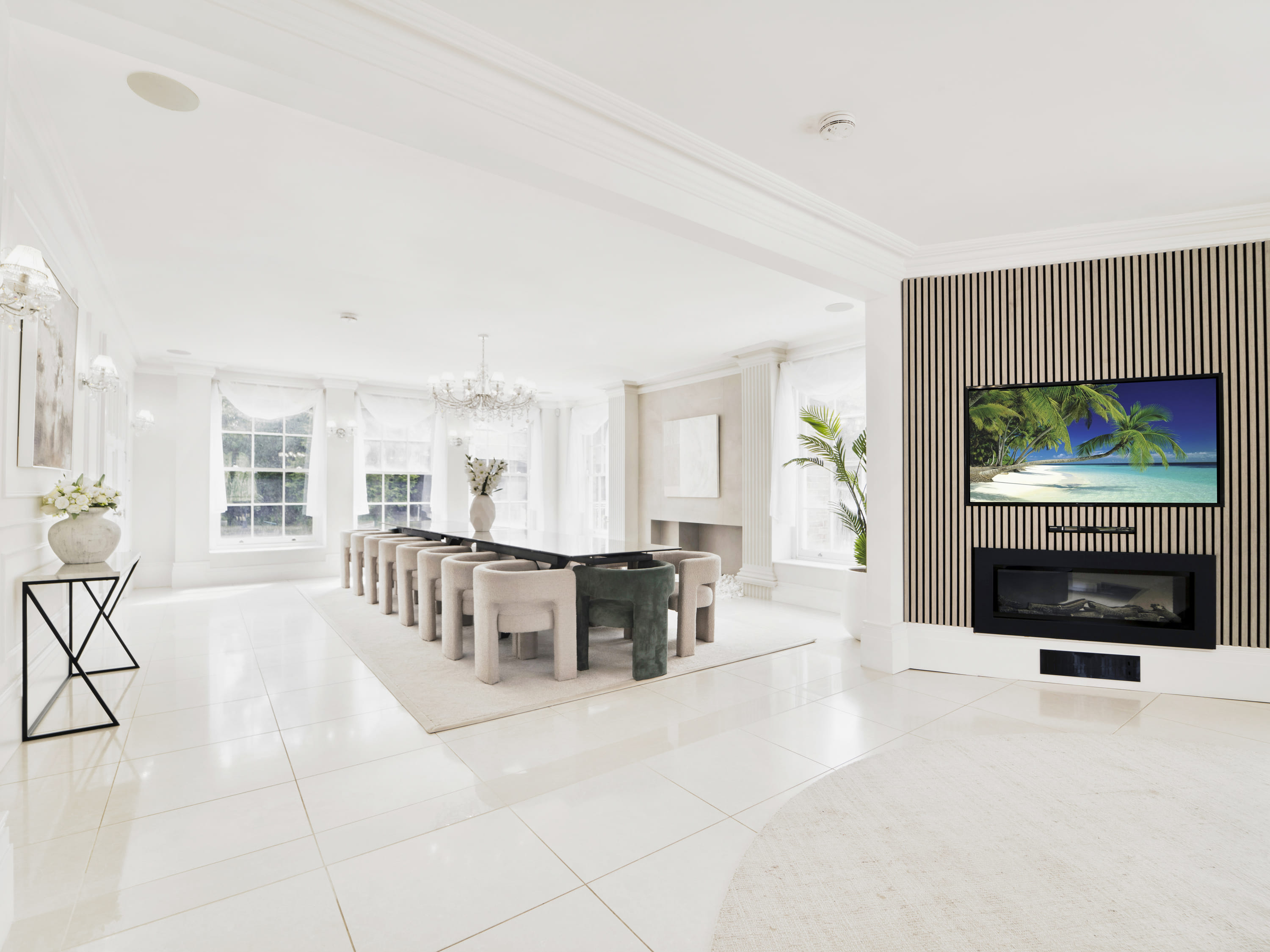 The Essex Mansion 14